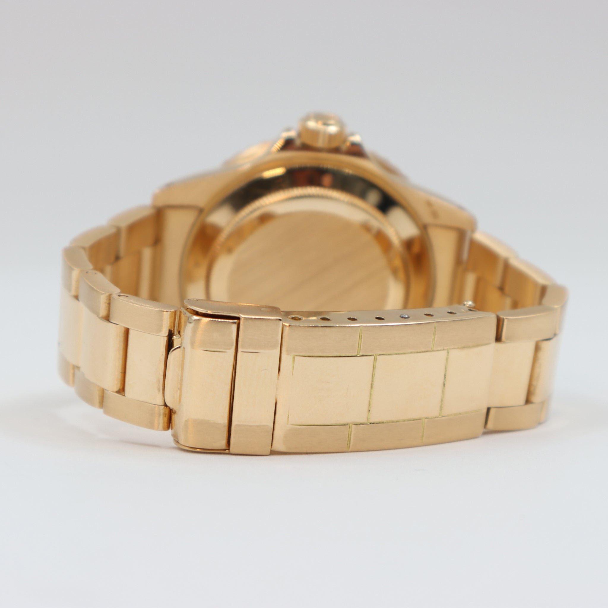 Rolex - Submariner - 16618 - Black Dial - Gold - 2008