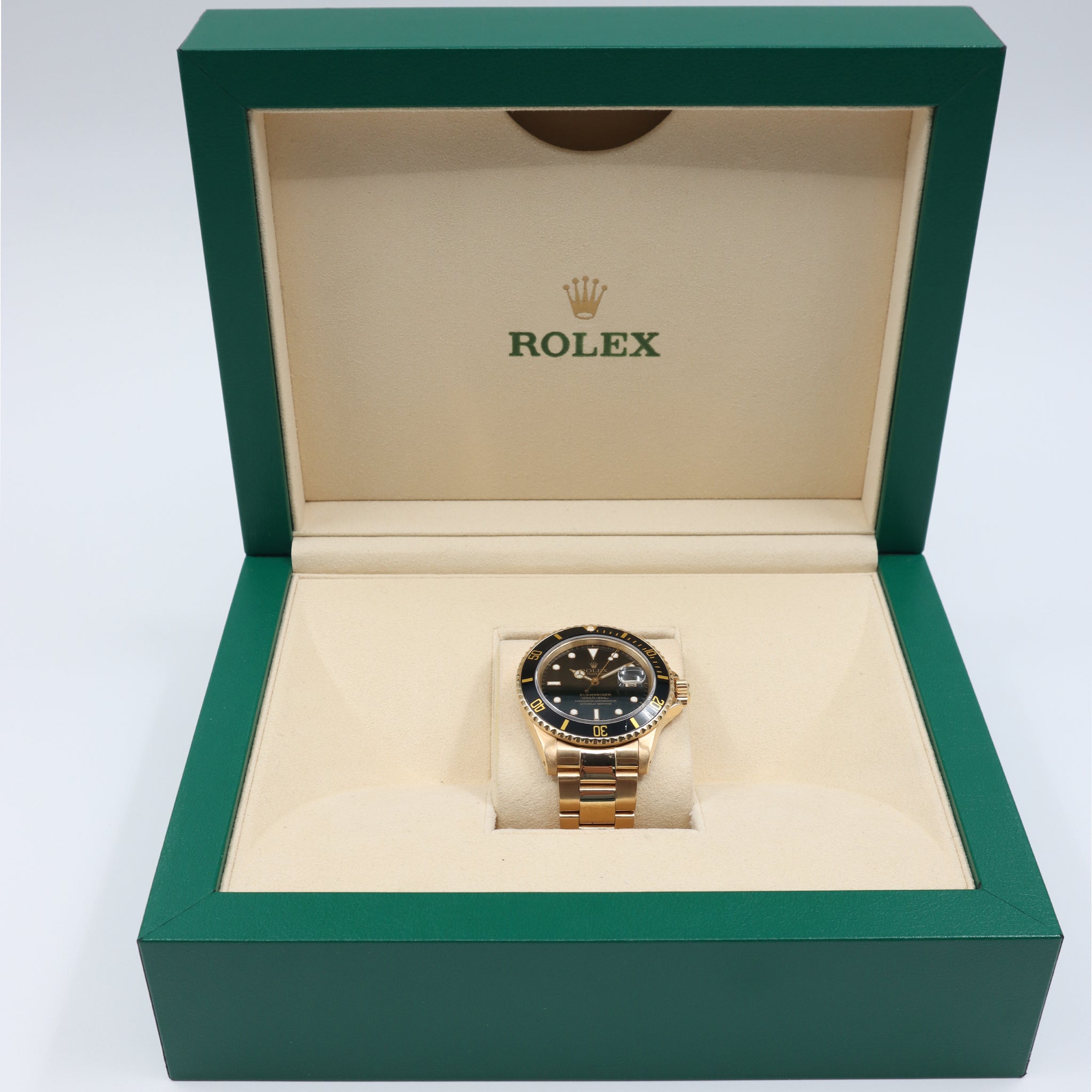 Rolex - Submariner - 16618 - Black Dial - Gold - 2008