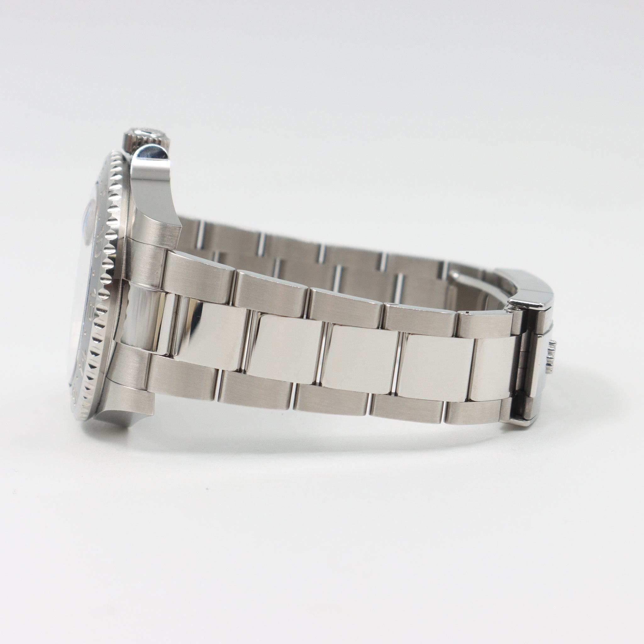 Rolex - GMT-Master II - 126710GRNR - 2025