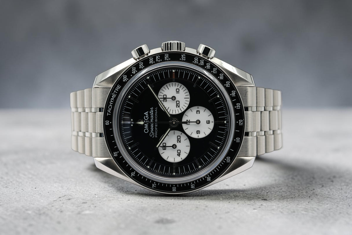 Omega - Speedmaster – Black – 31030425001004 – 2026