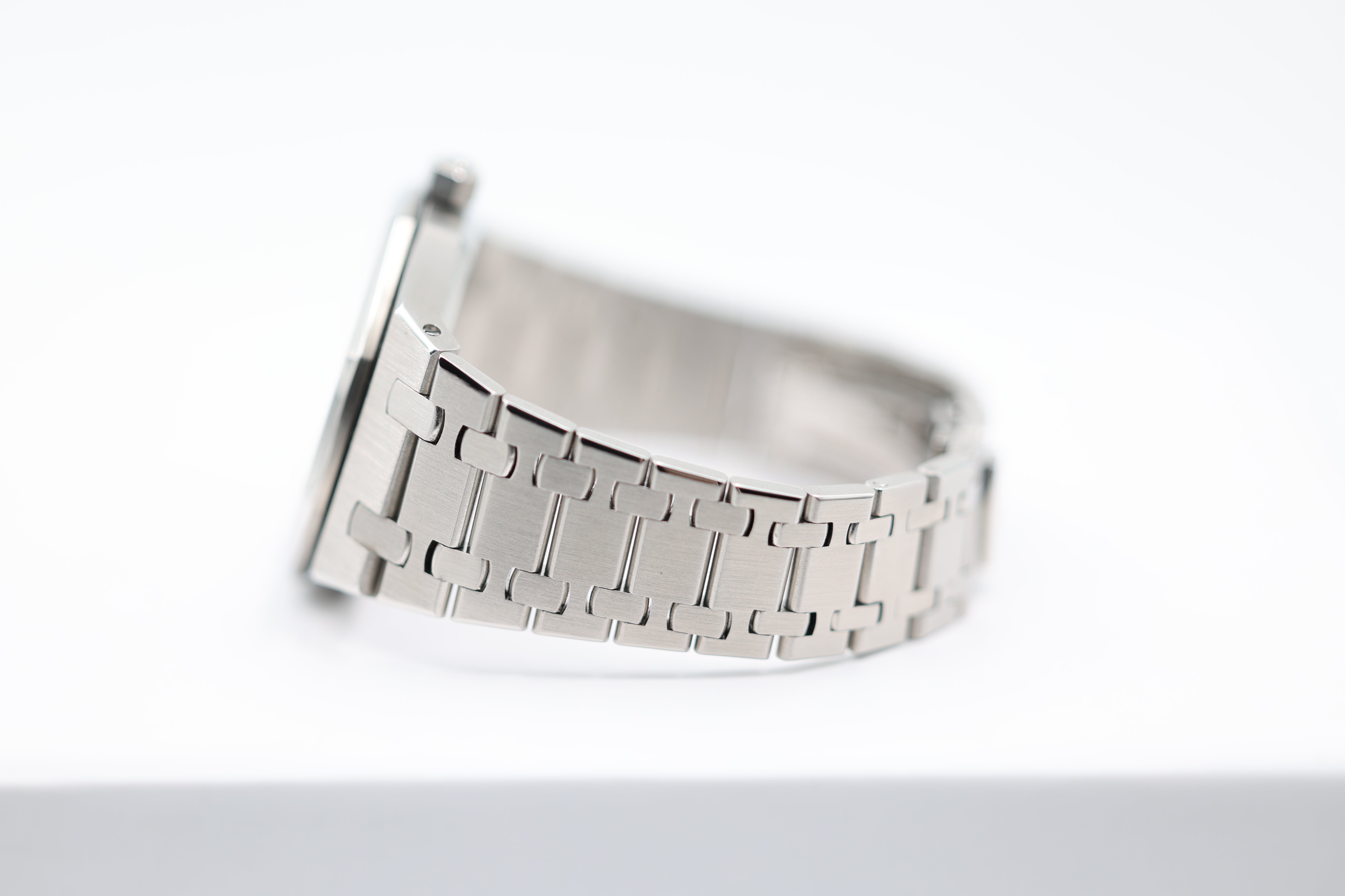 Audemars Piguet - Royal Oak - Blue Dial - 14790ST - 2001