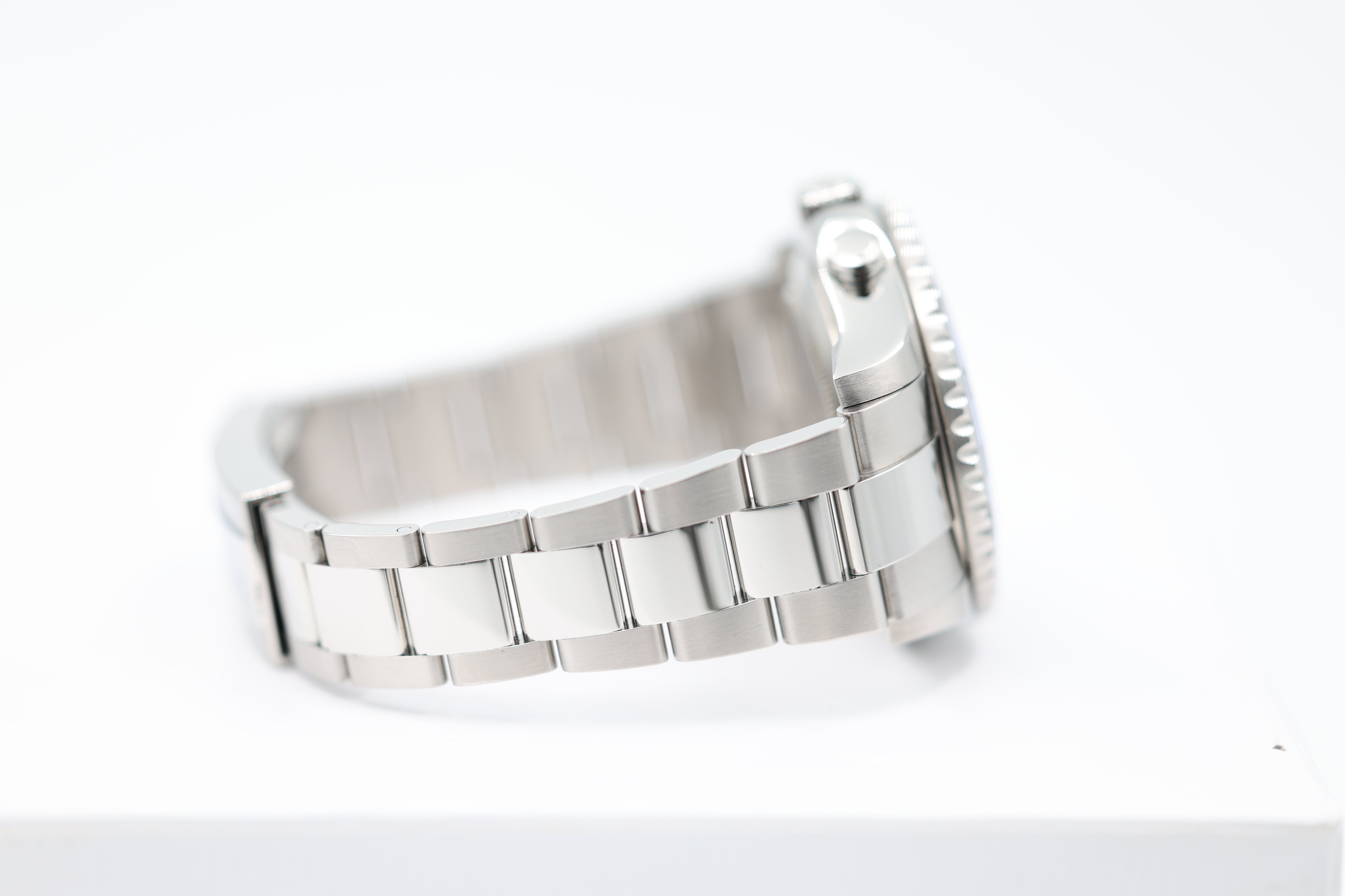 Rolex - Yacht-Master II - White Dial - 116680 - 2019