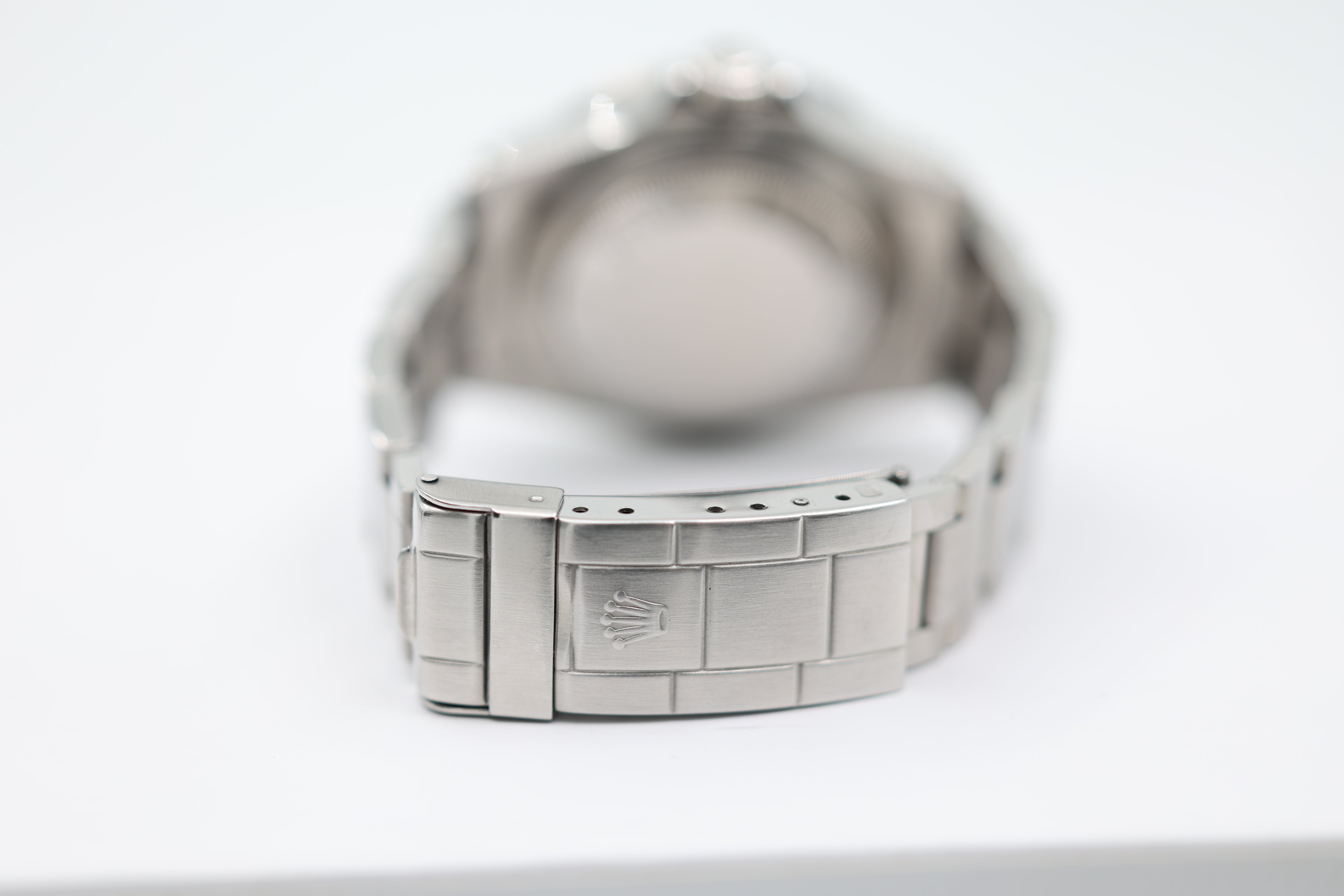 Rolex - Sea-Dweller - Black Dial - 16660 - 1984