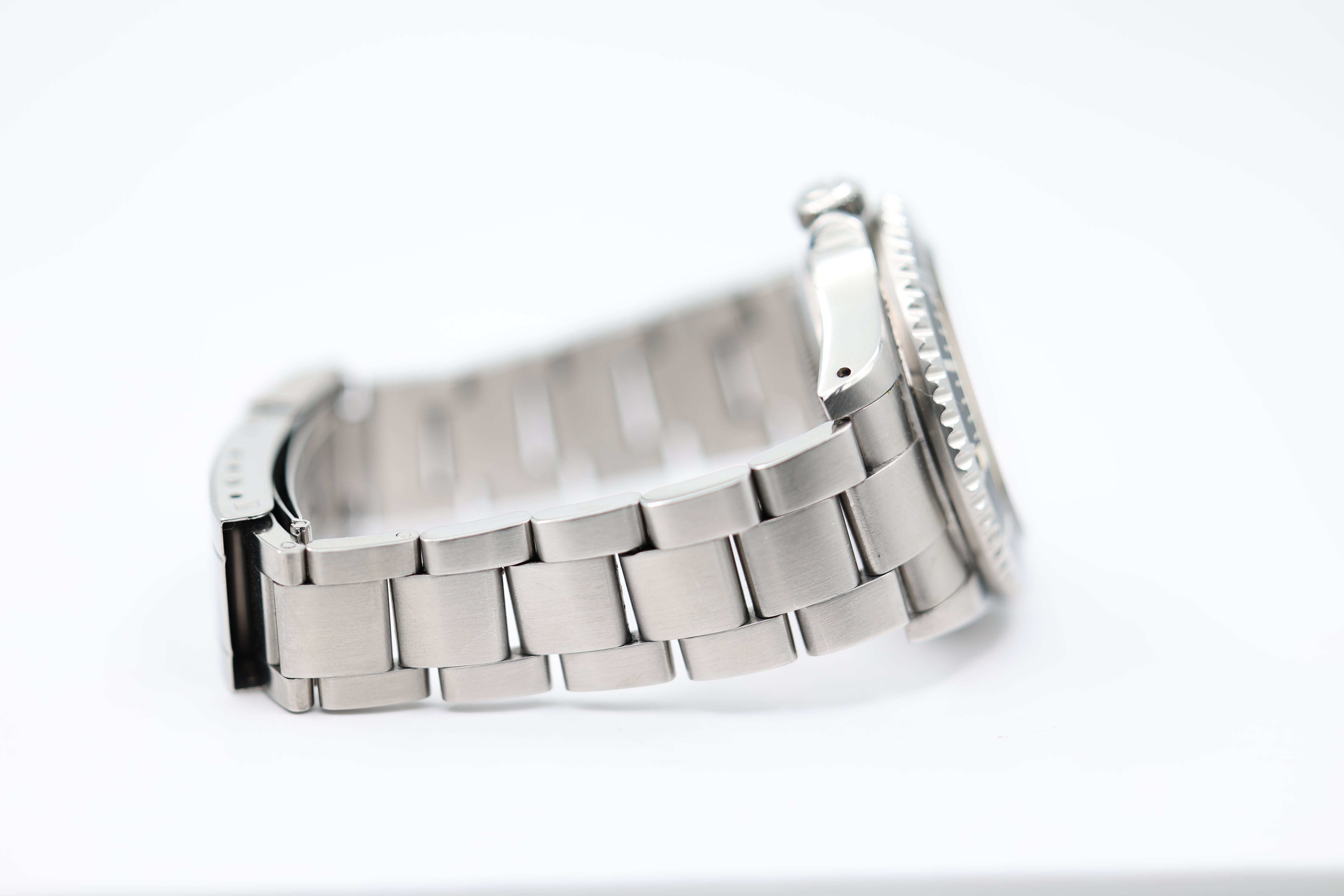 Rolex - Sea-Dweller - Black Dial - 16660 - 1984