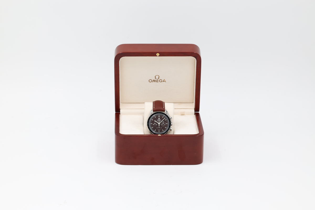 Omega - Speedmaster – Chocolate – 311.30.42.30.13.001 – 2010