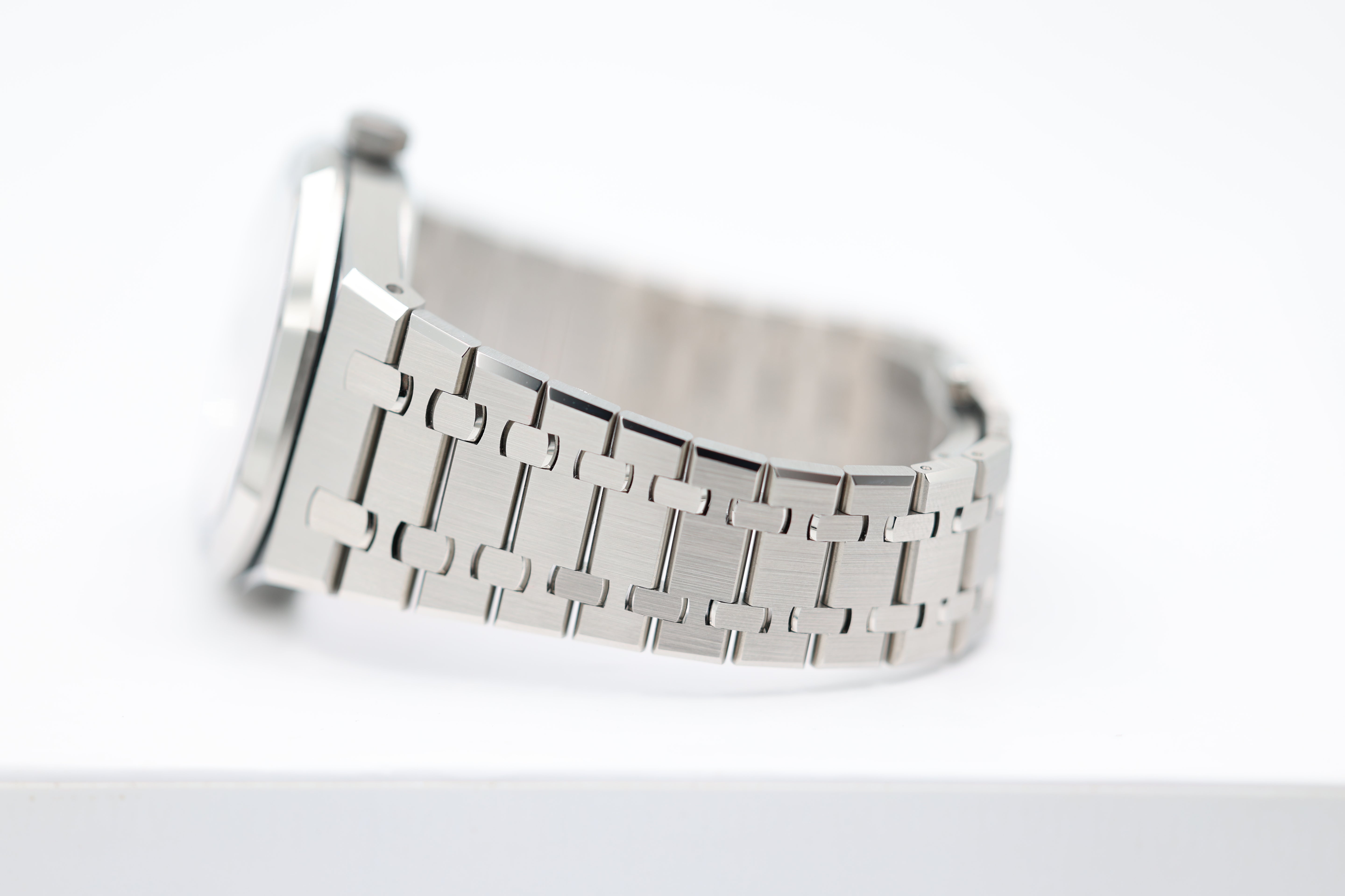 Audemars Piguet - Royal Oak - Grey Slate Dial - 15510ST