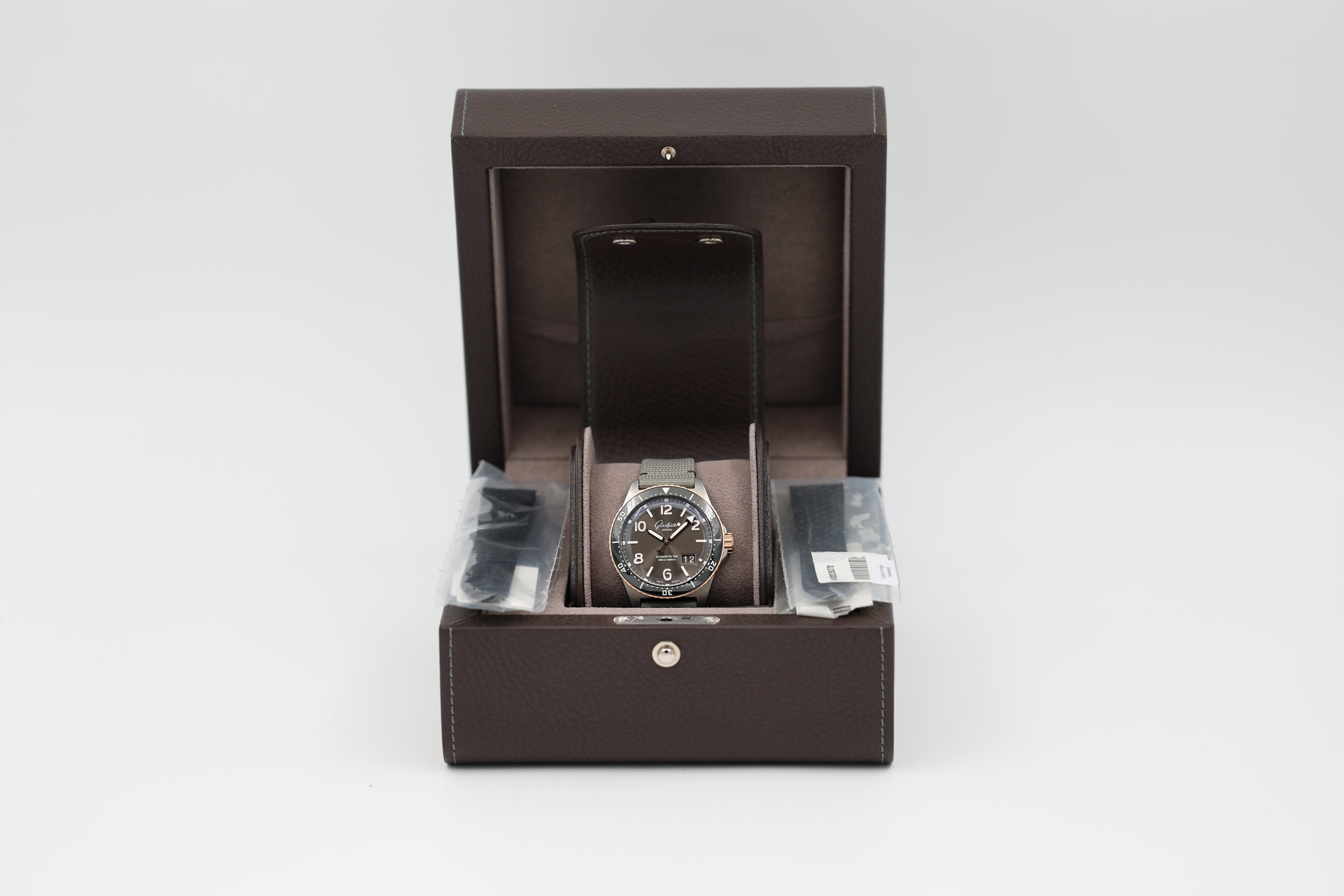 Glashütte - Sea Q Panorama Date - Grey Dial - 1-36-13-04-91-34 - 2022