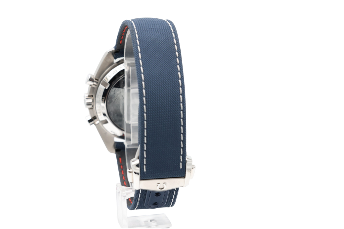 Omega - Speedmaster – Snoopy – 310.32.42.50.02.001 – 2023