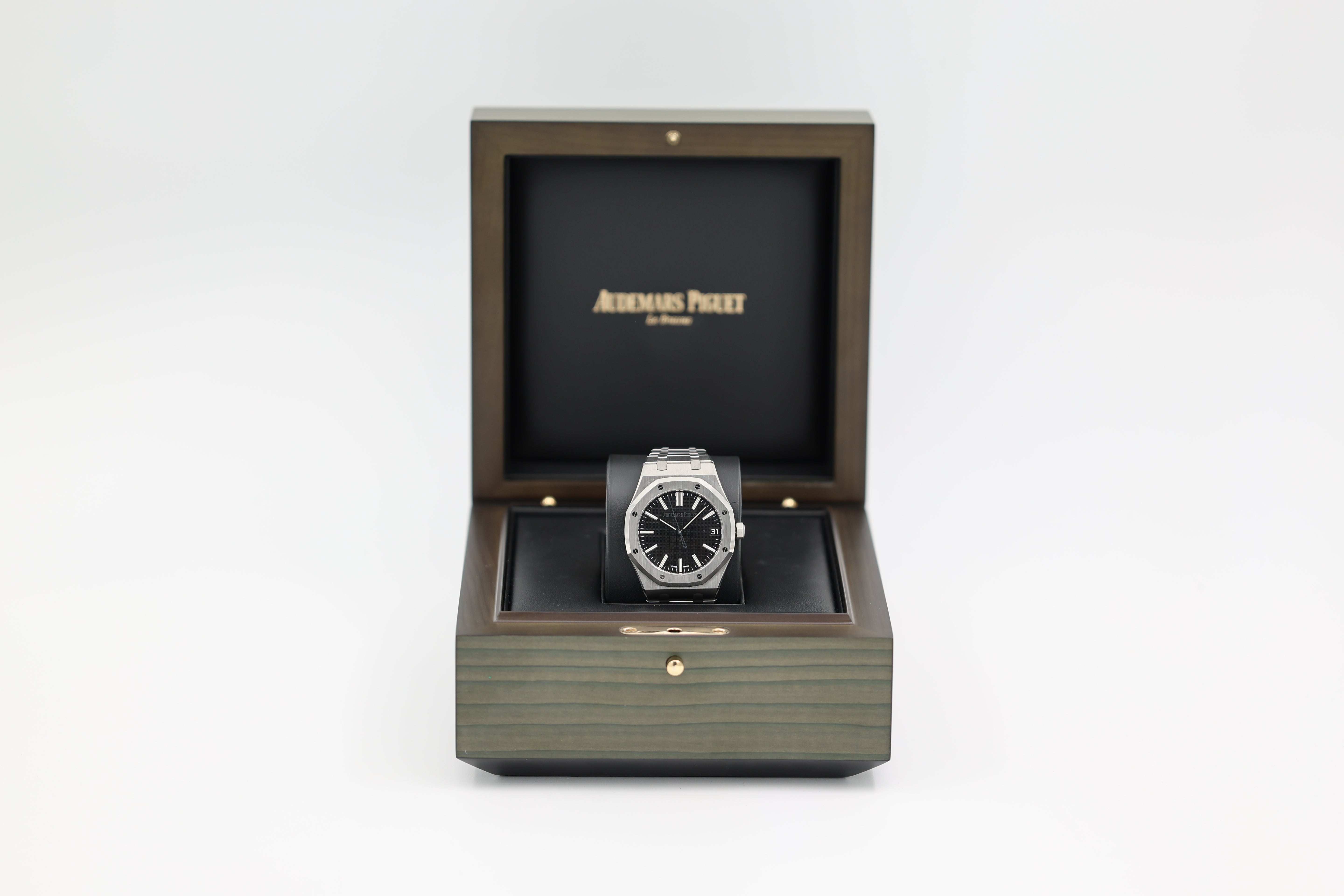 Audemars Piguet - Royal Oak - Black Dial - 15510ST - 2022