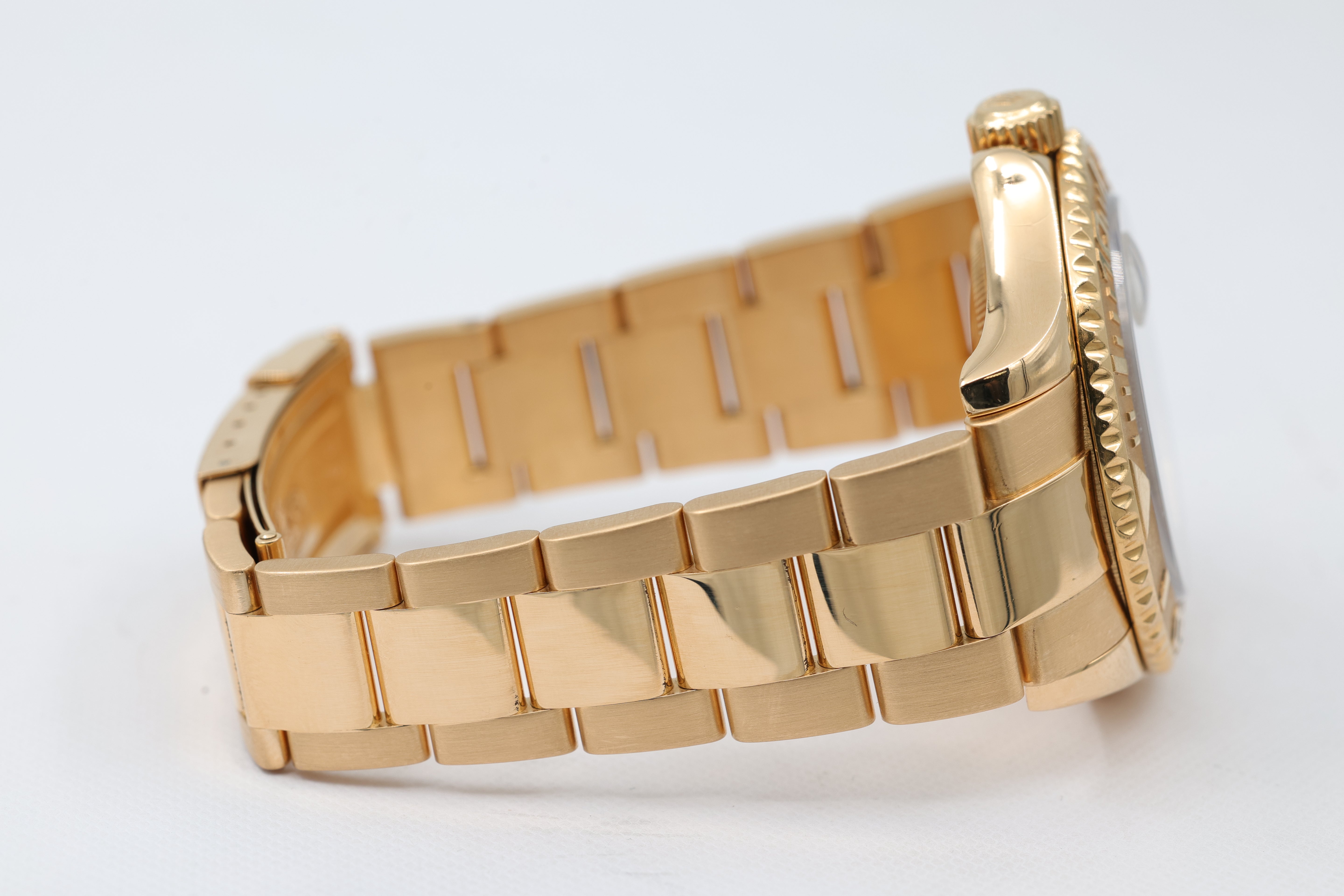 Rolex – Yacht-Master – White – 16628 – 1999