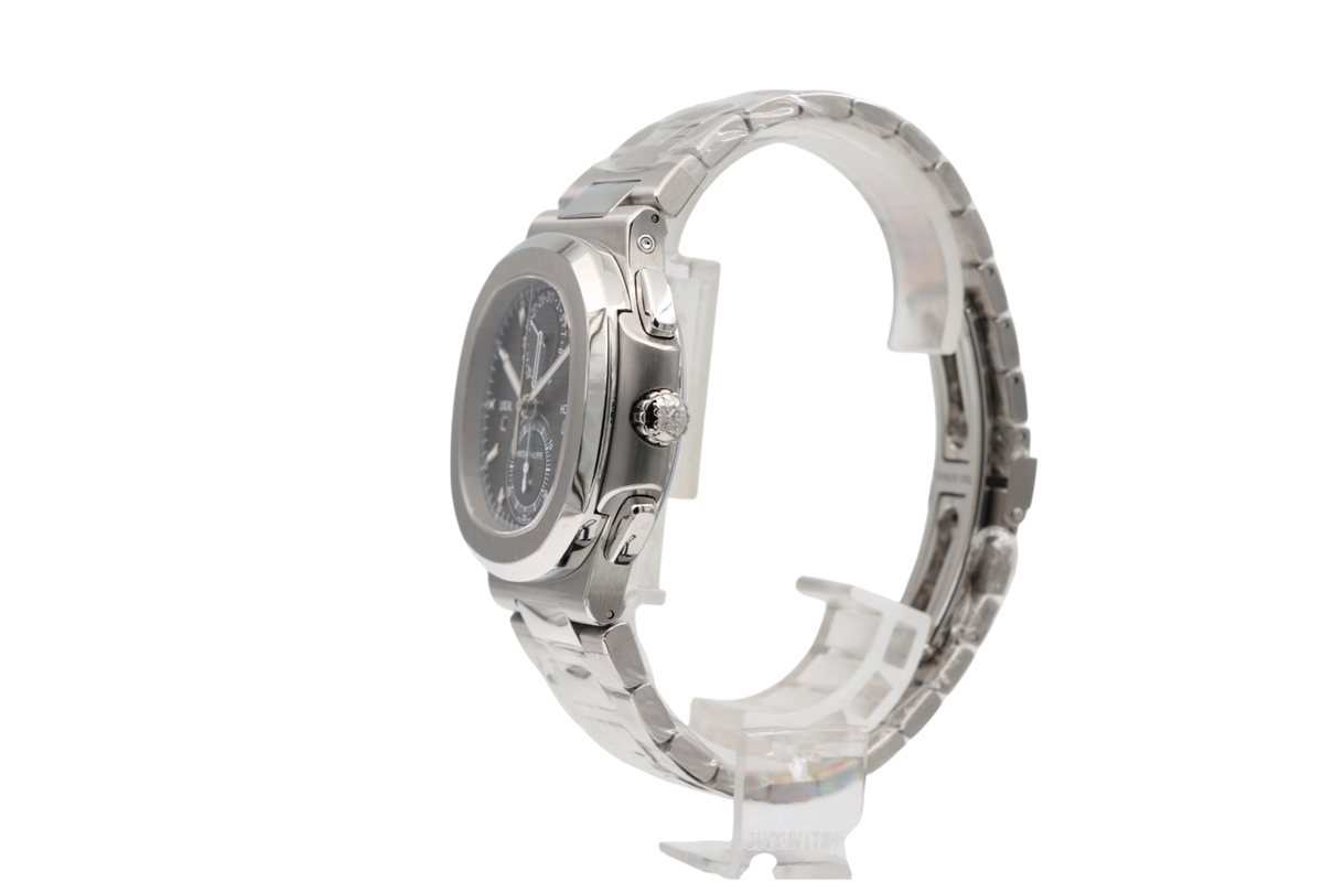 Patek Philippe - Nautilus – Grey – 5990/1A-001 – 2017