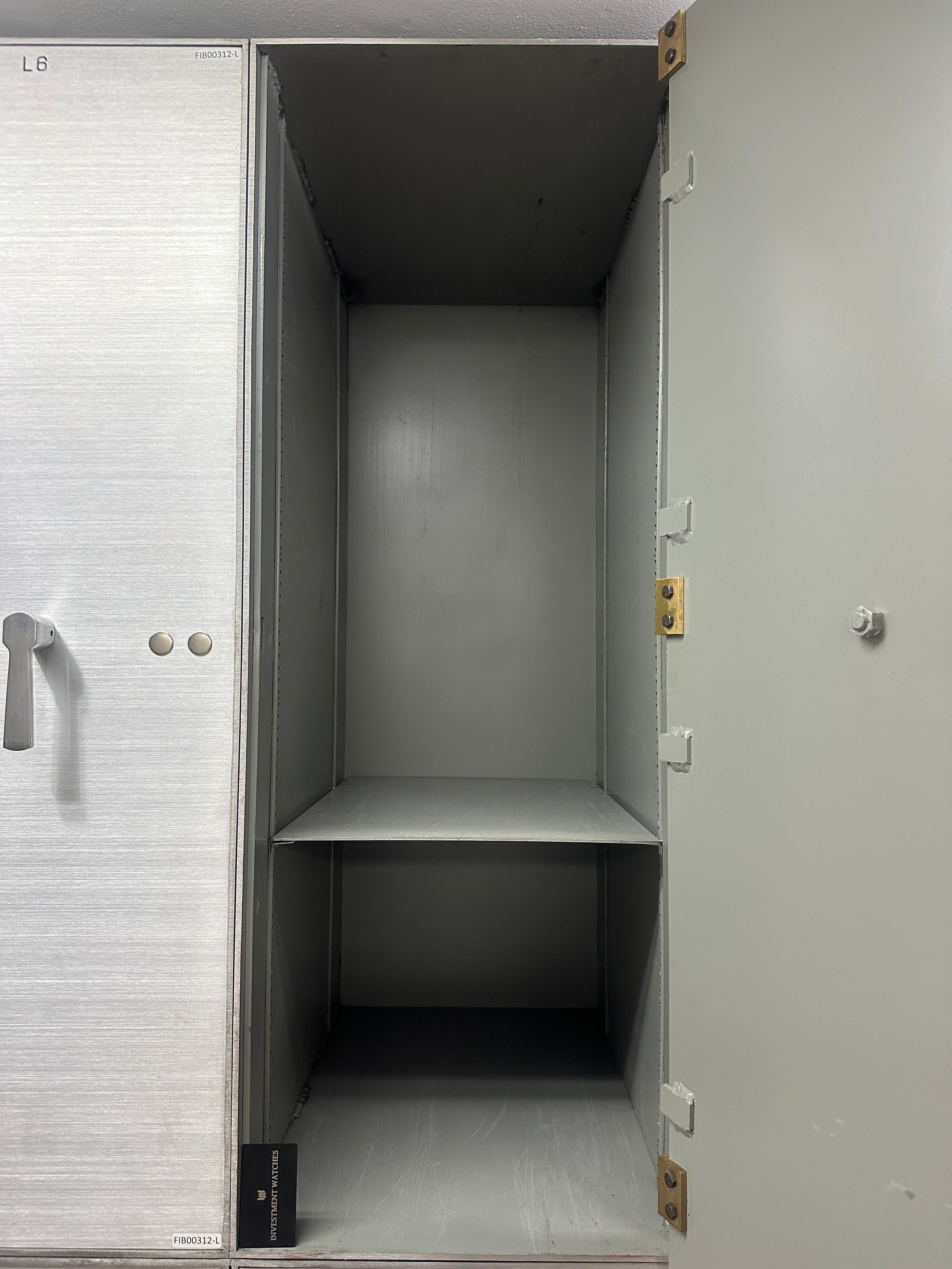 Safe deposit box - 15″ x 44″ x 23″