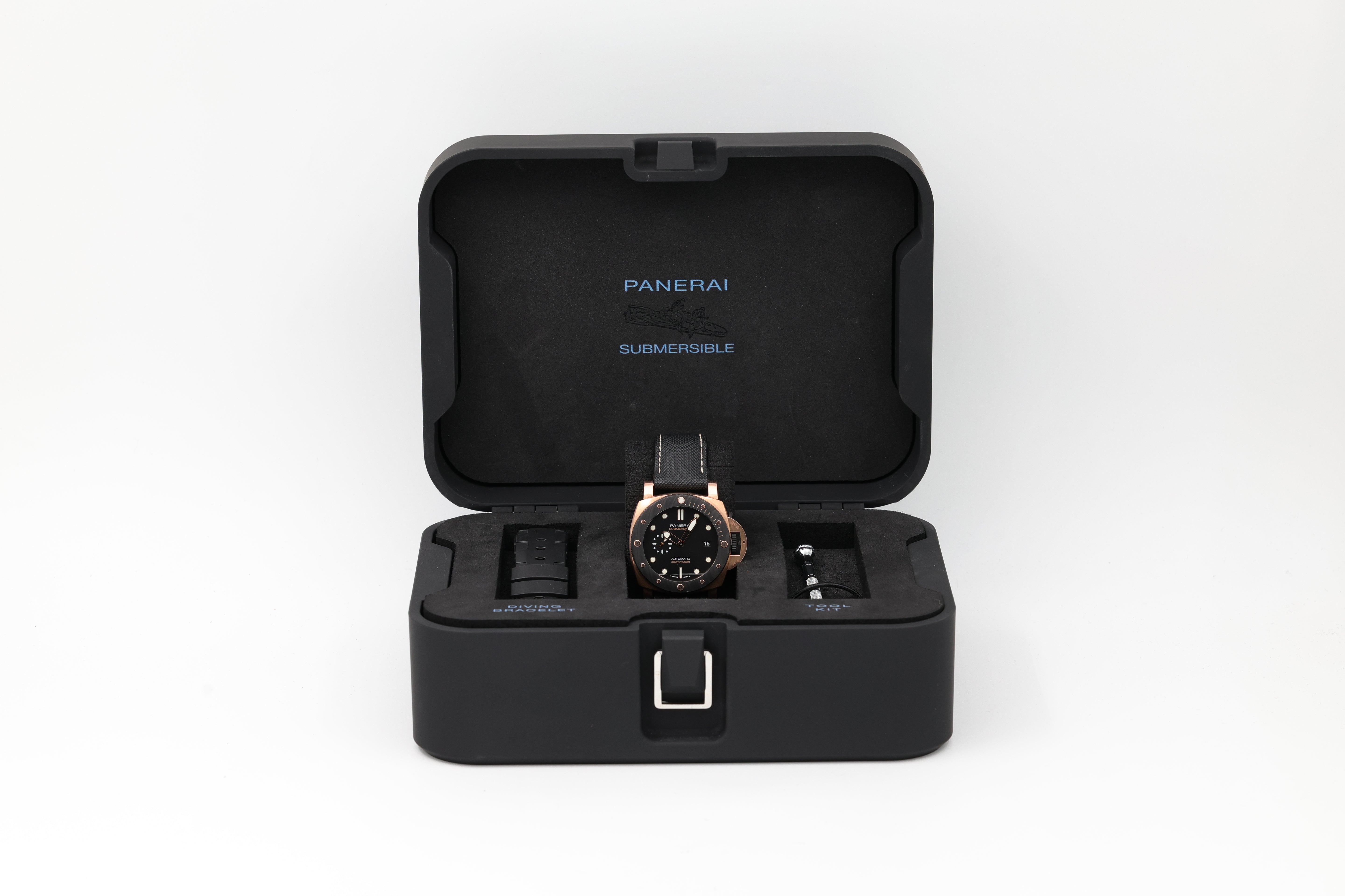 Panerai - Submersible - Black Dial - PAM01070 - 2020