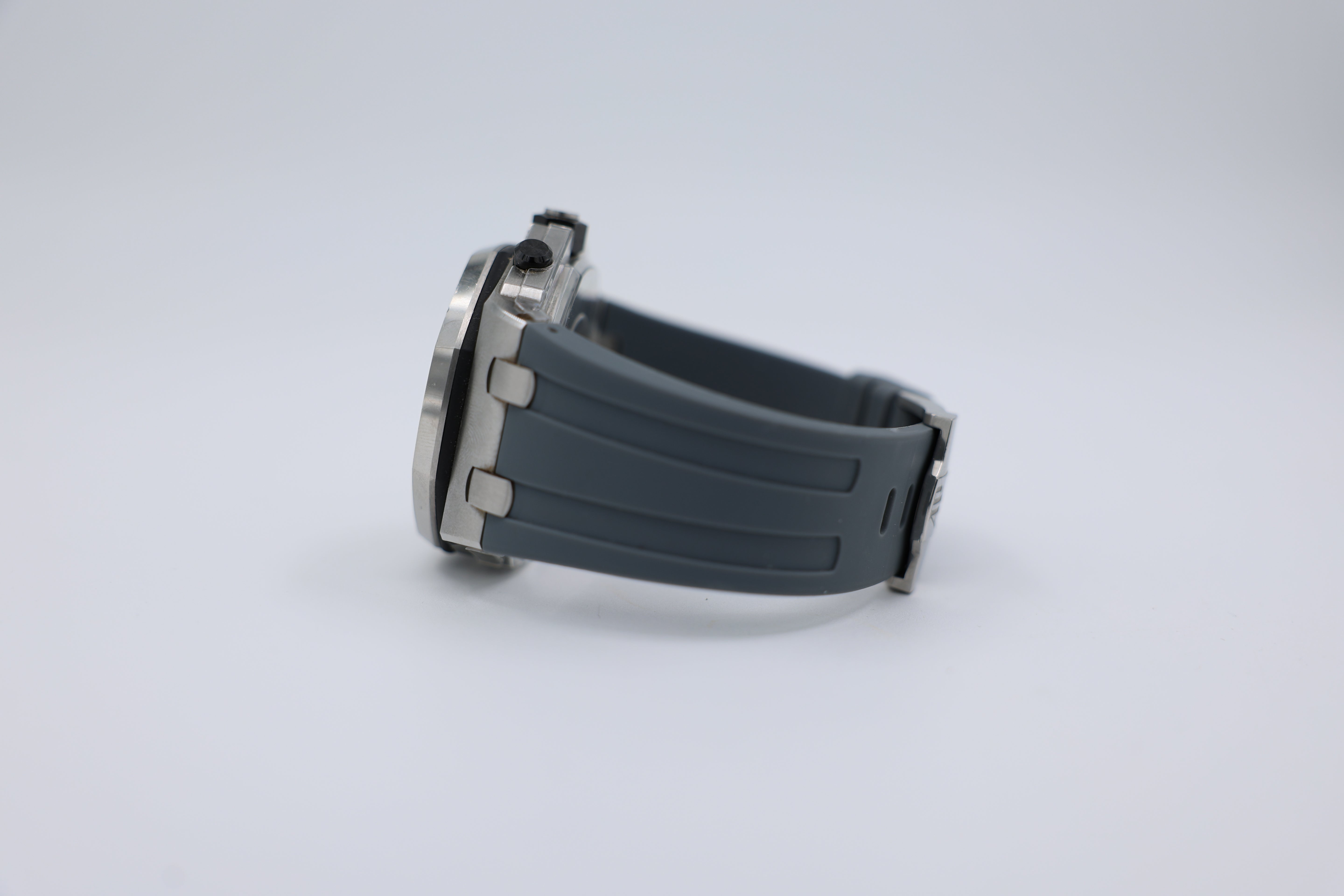Audemars Piguet - Offshore Batman - 26470ST.OO.A101CR.01