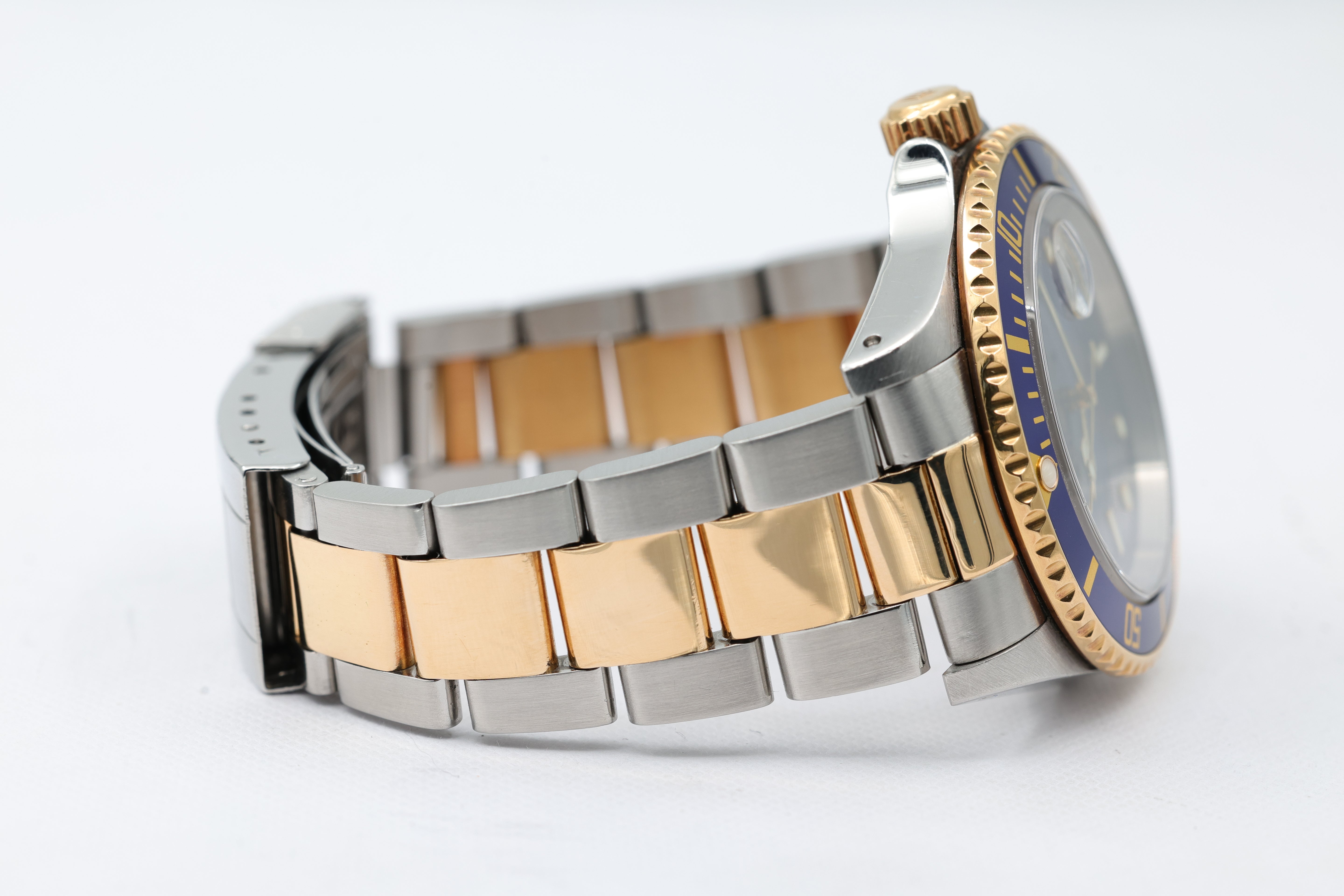 Rolex - Submariner – Blue – 16613 – 1999
