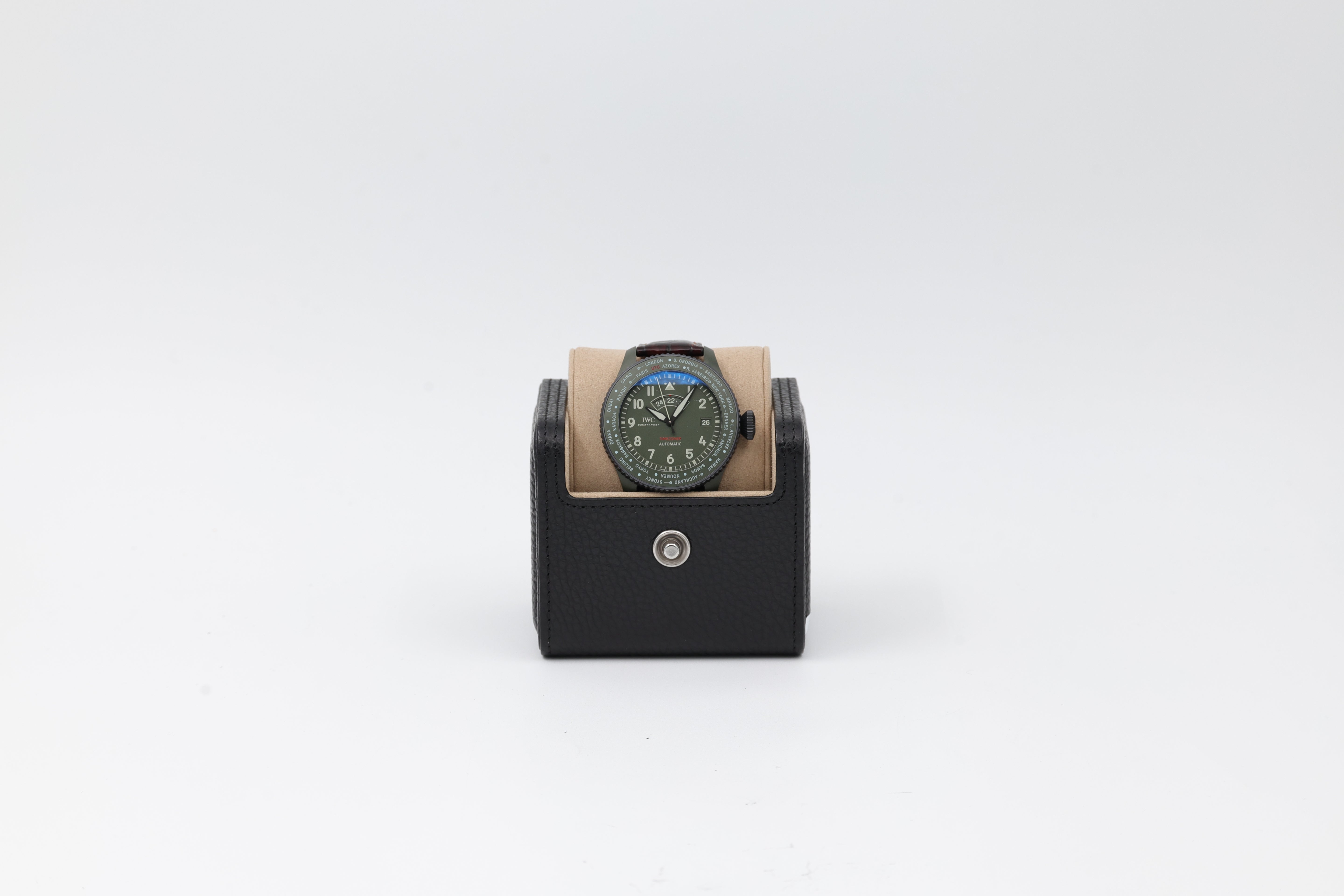 IWC - Pilot Timezoner – Green – IW395601 – 2025