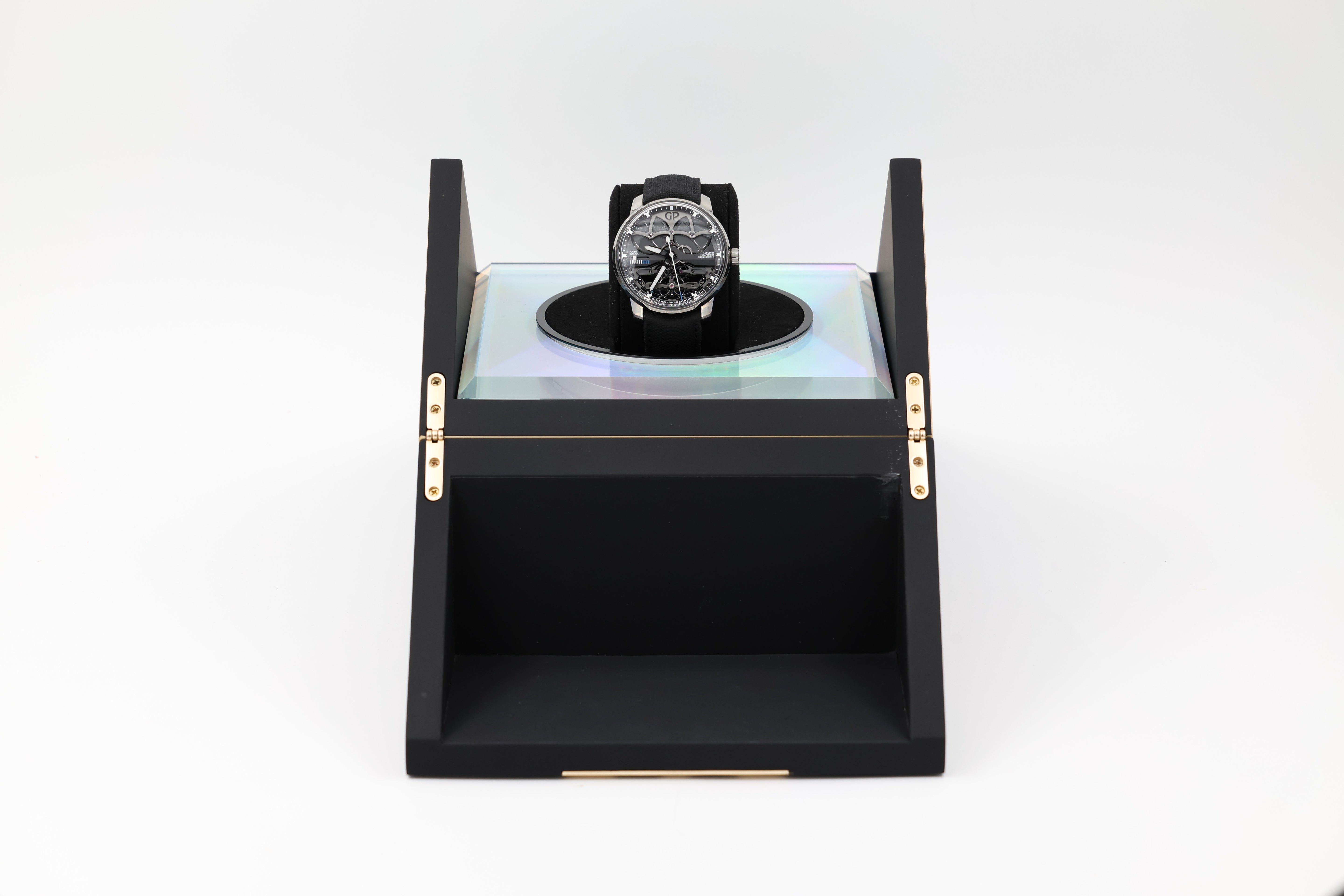 Girard-Perregaux - Neo Constant Escapement - Skeleton Dial - 93510-21-1930-5CX - 2025