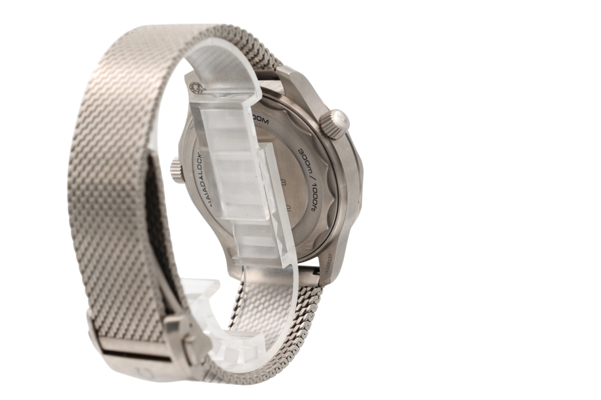 Omega - Seamaster – “No Time to Die” – 210.90.42.20.01.001 – 2025