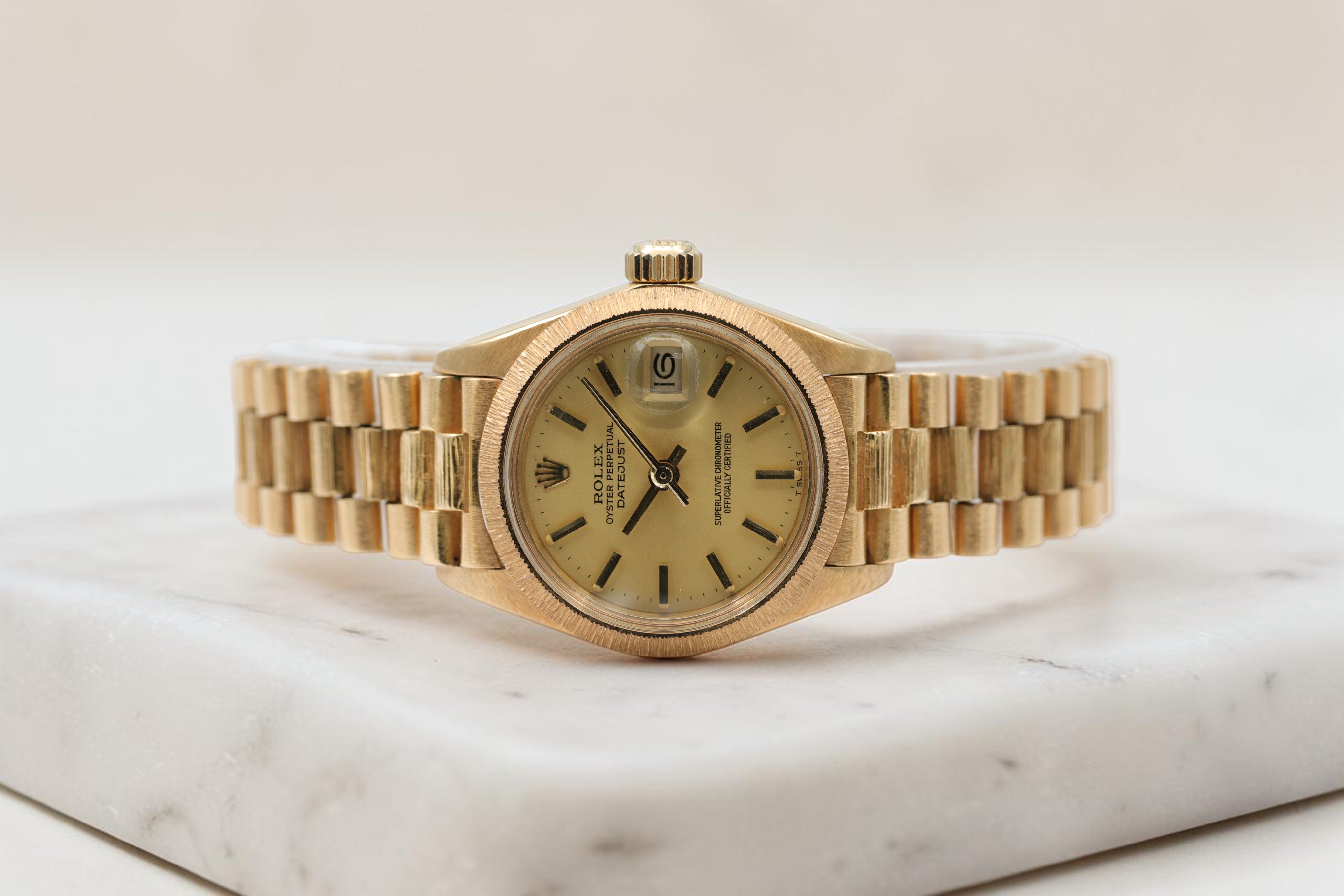Rolex - Datejust – Champagne – 6927 – 1980