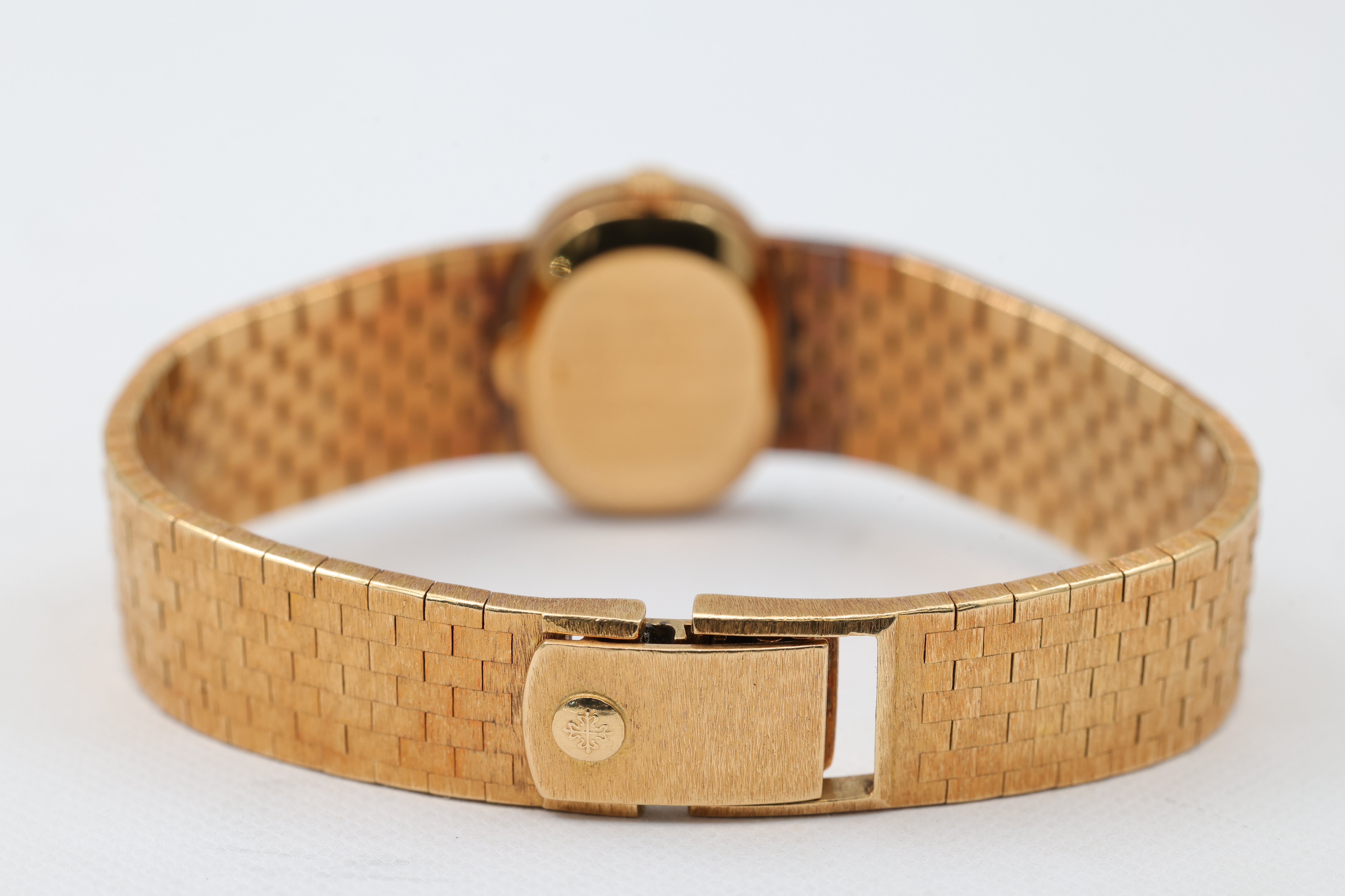 Patek Philippe - Ellipse – Champagne – 3373/1 – 1976