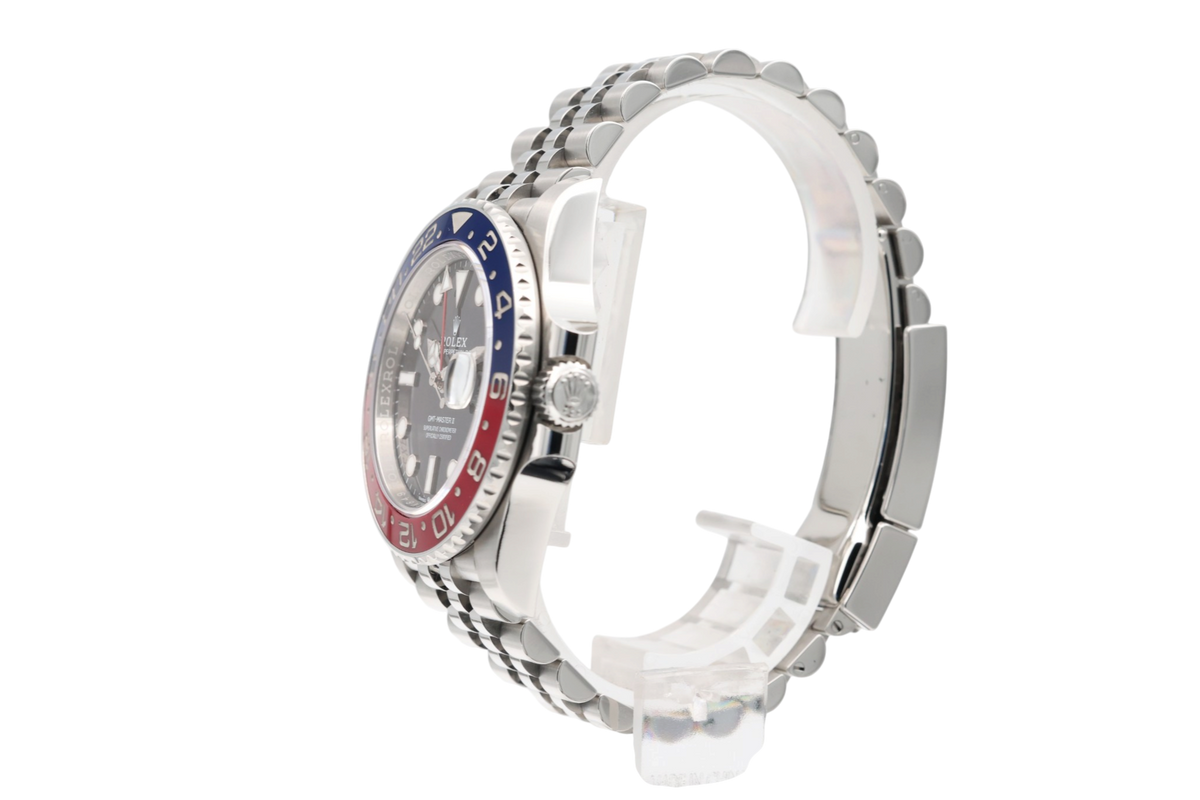 Rolex - GMT-Master II – "Pepsi" – 126710BLRO – 2022
