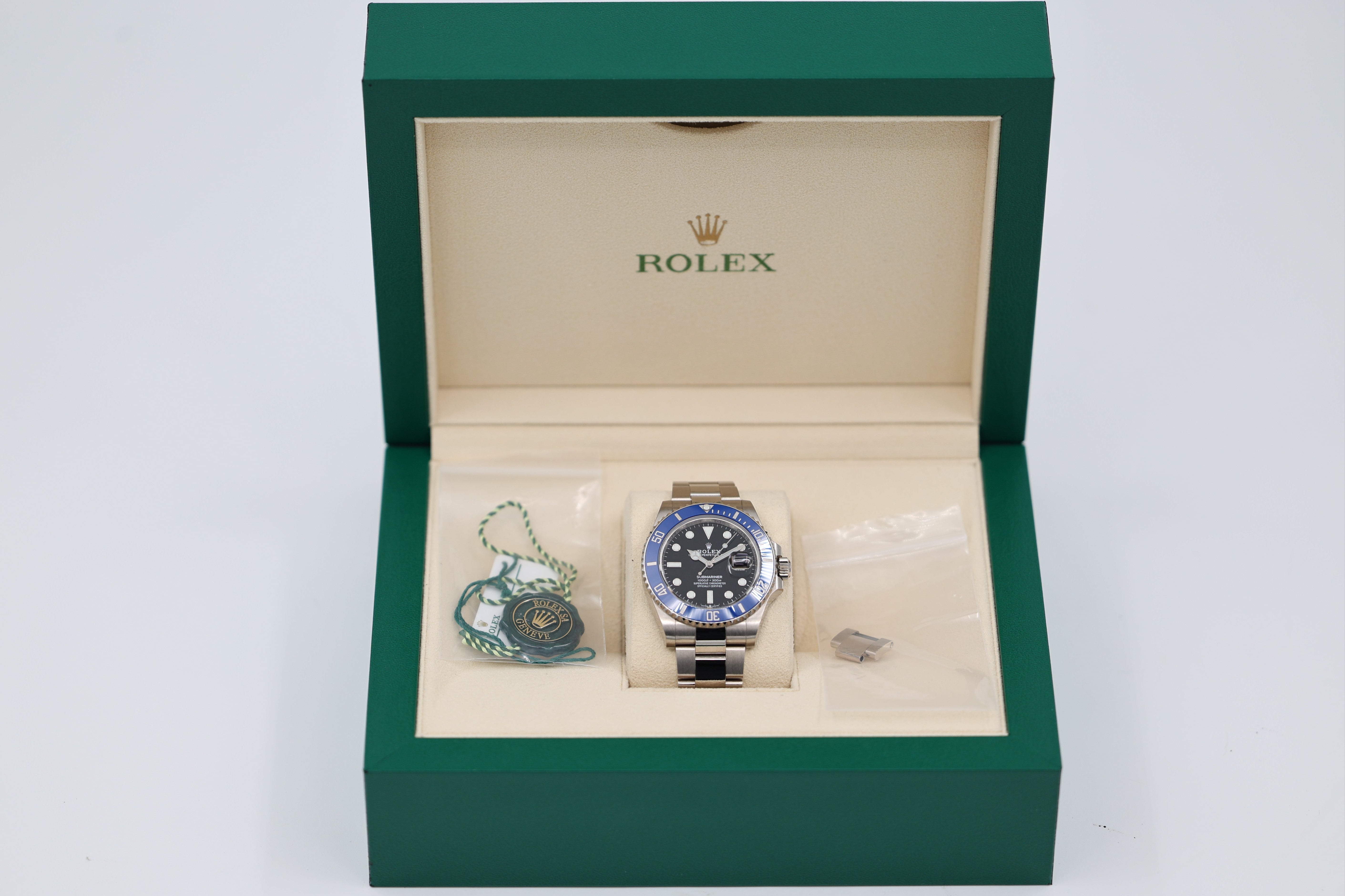 Rolex - Submariner - 126619LB - Cookie Monster - 2023