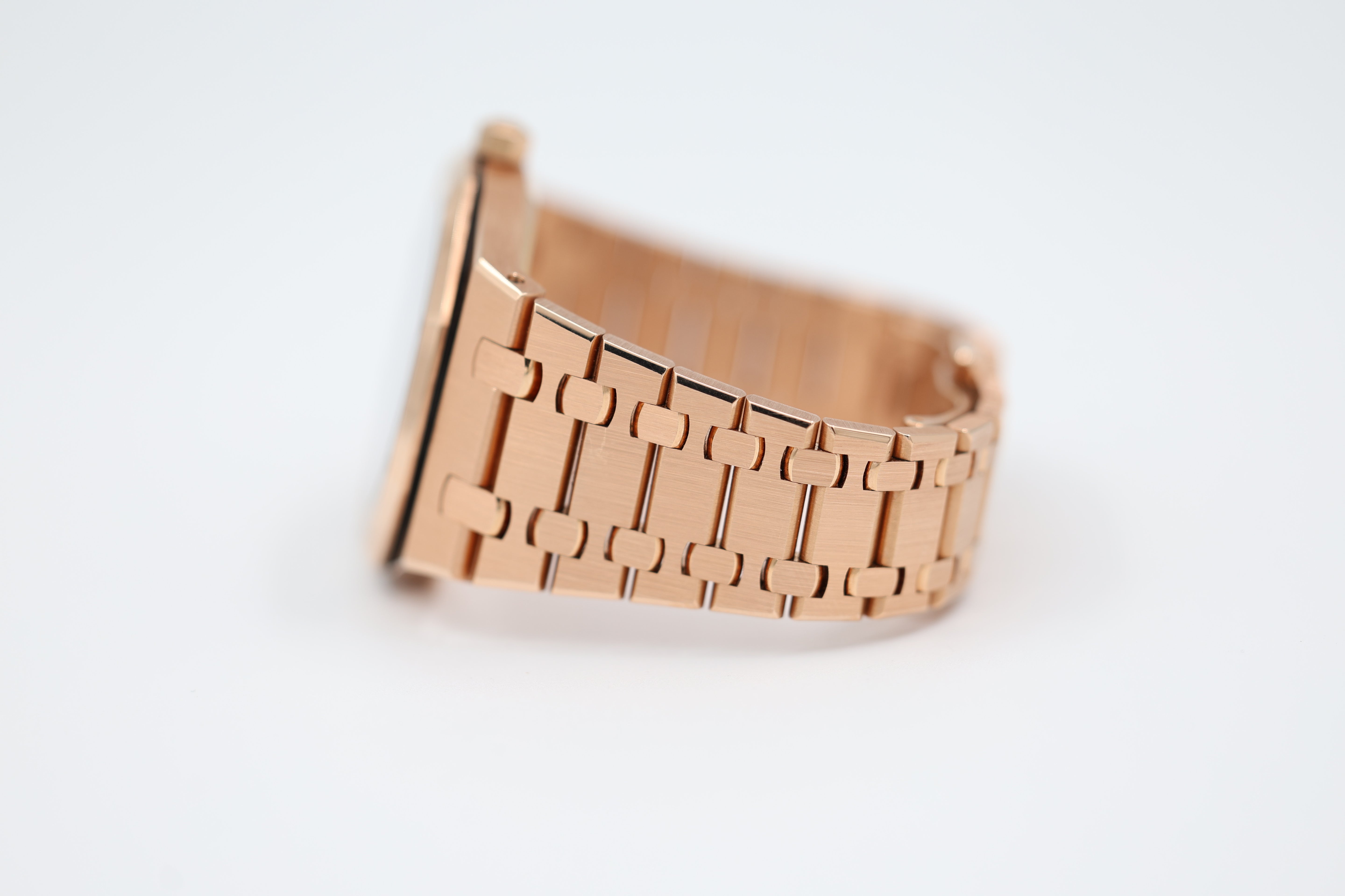 Audemars Piguet - Royal Oak - Blue Dial - 15202OR - 2016