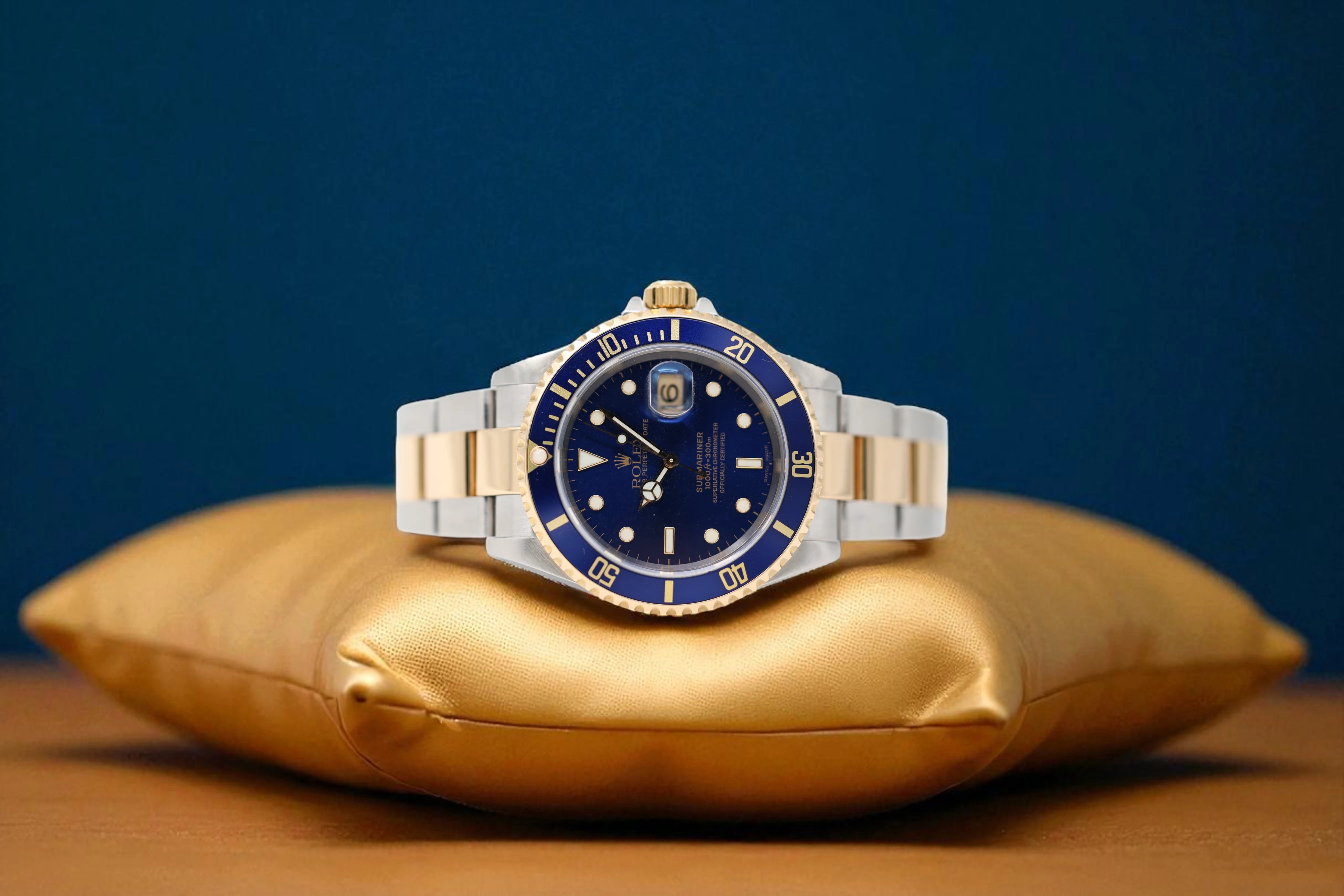 Rolex - Submariner Date - "Bluesy" - 16613 - 2001