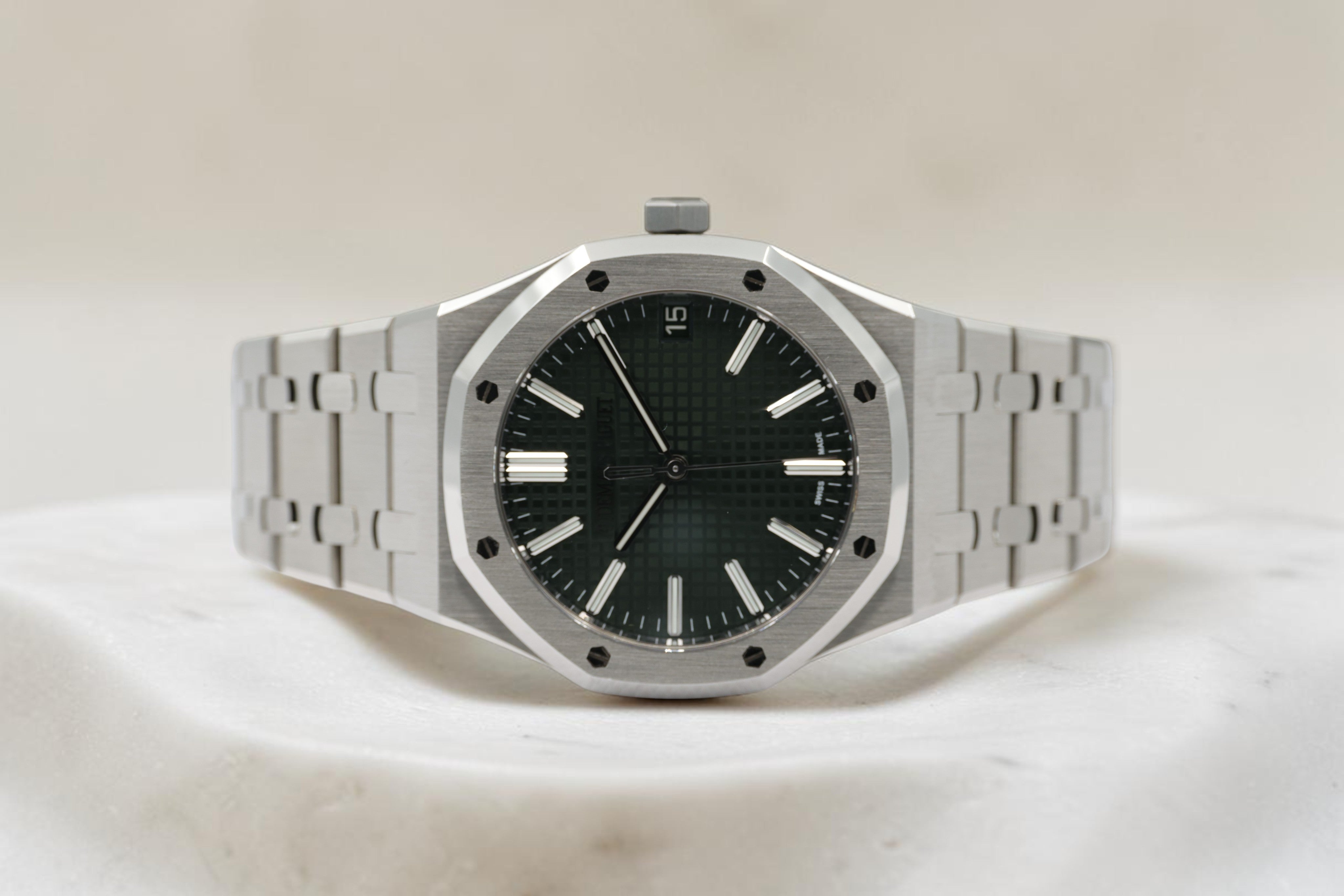 Audemars Piguet - Royal Oak β Green β 15510ST.OO.1320ST.09 β 2025