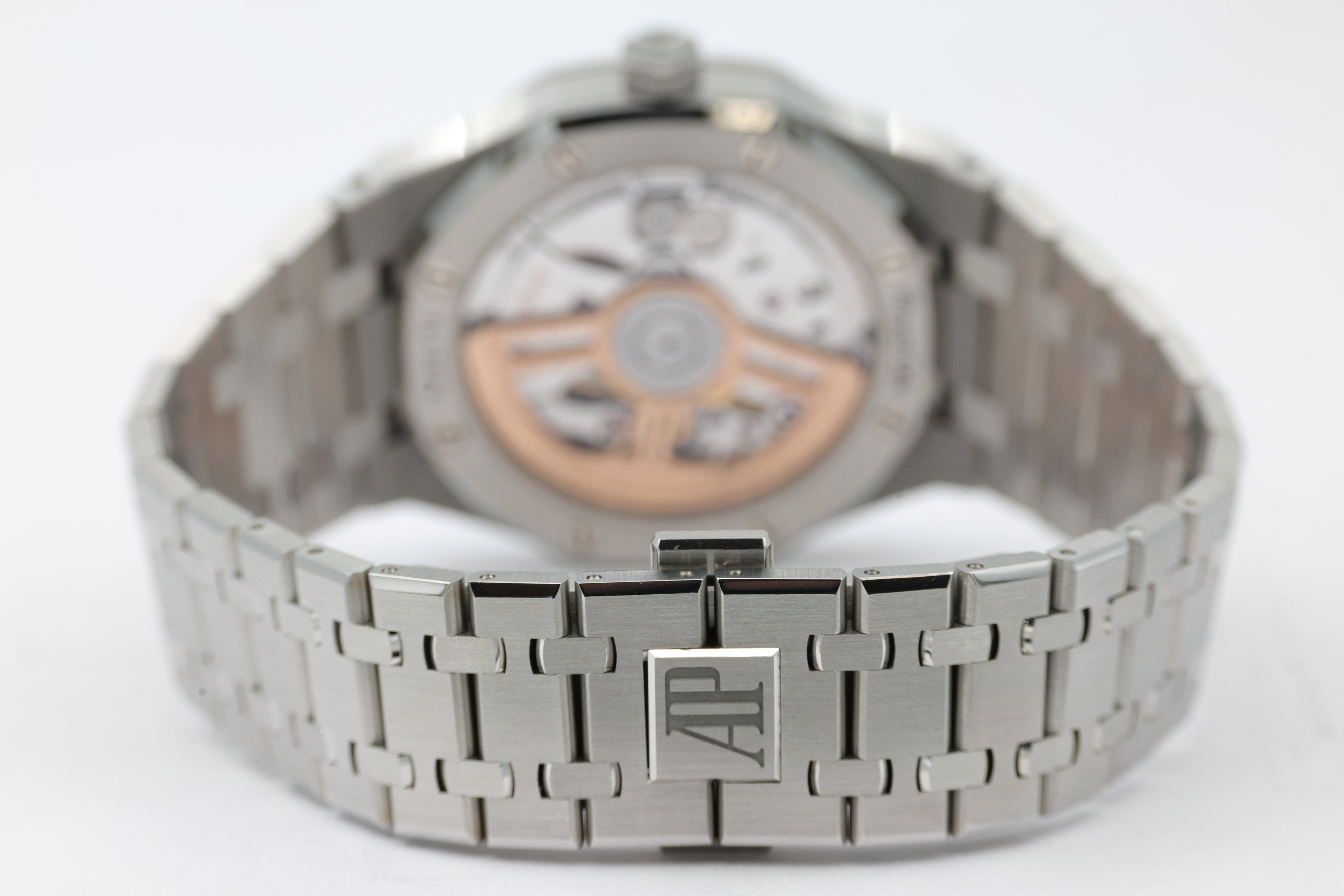 Audemars Piguet - Royal Oak – Green – 15510ST.OO.1320ST.09 – 2025