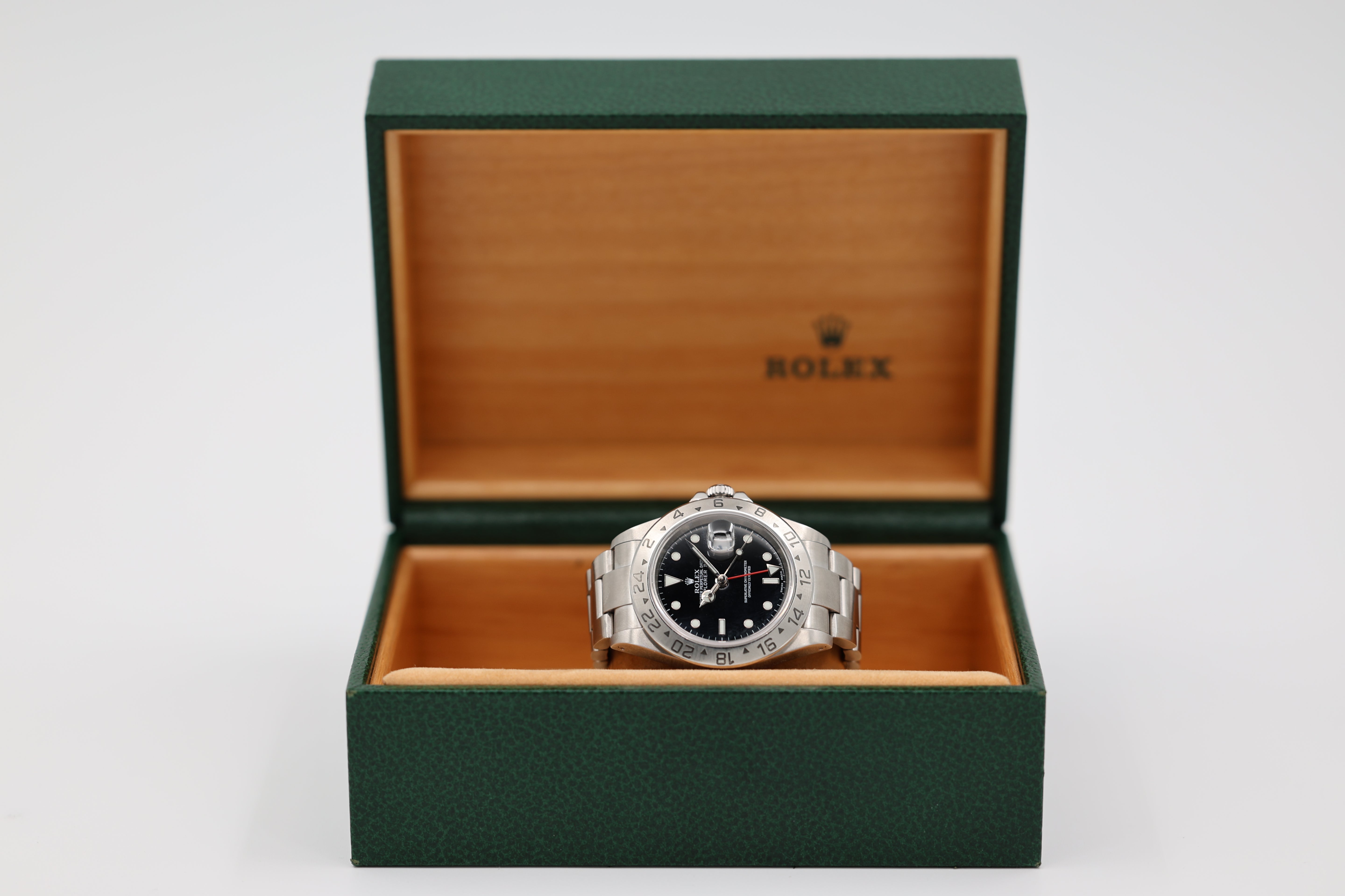 Rolex - Explorer II - Black Dial - 16570 - 2003