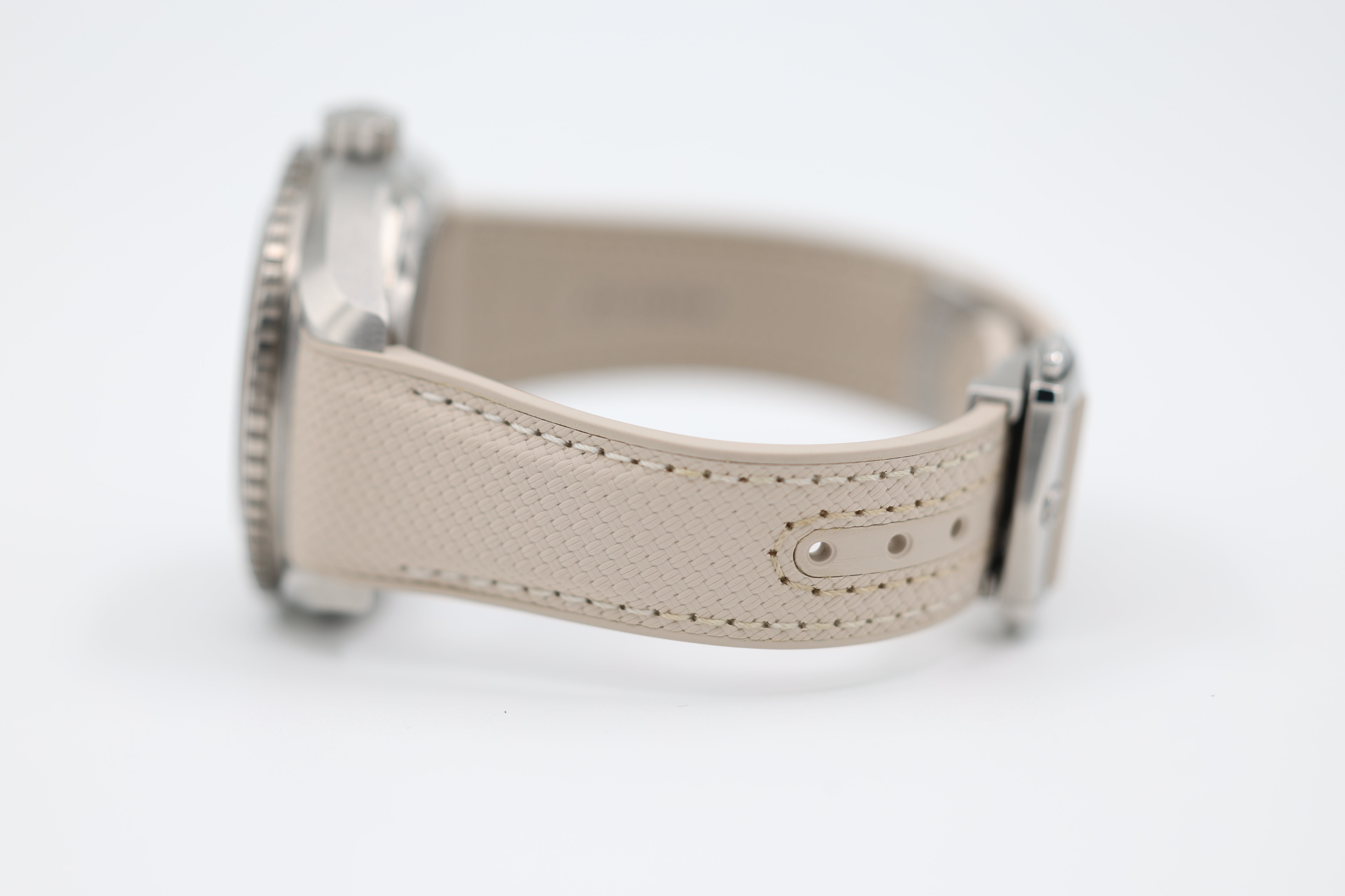 Omega - Seamaster Planet Ocean - Sand Dial - 215.32.44.21.09.001 - 2024
