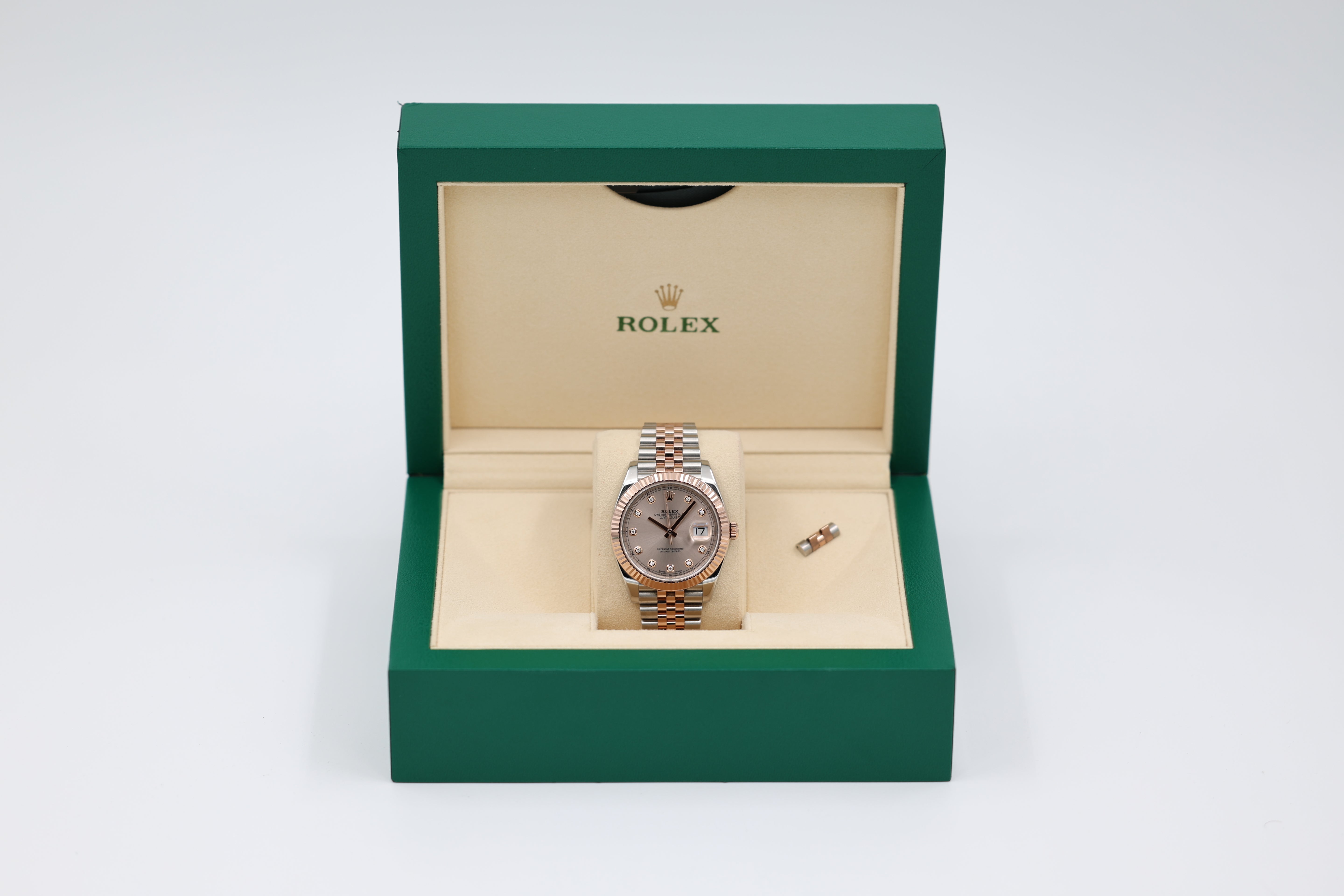 Rolex - Datejust - Sundust Diamond Dial - 126331 - 2016