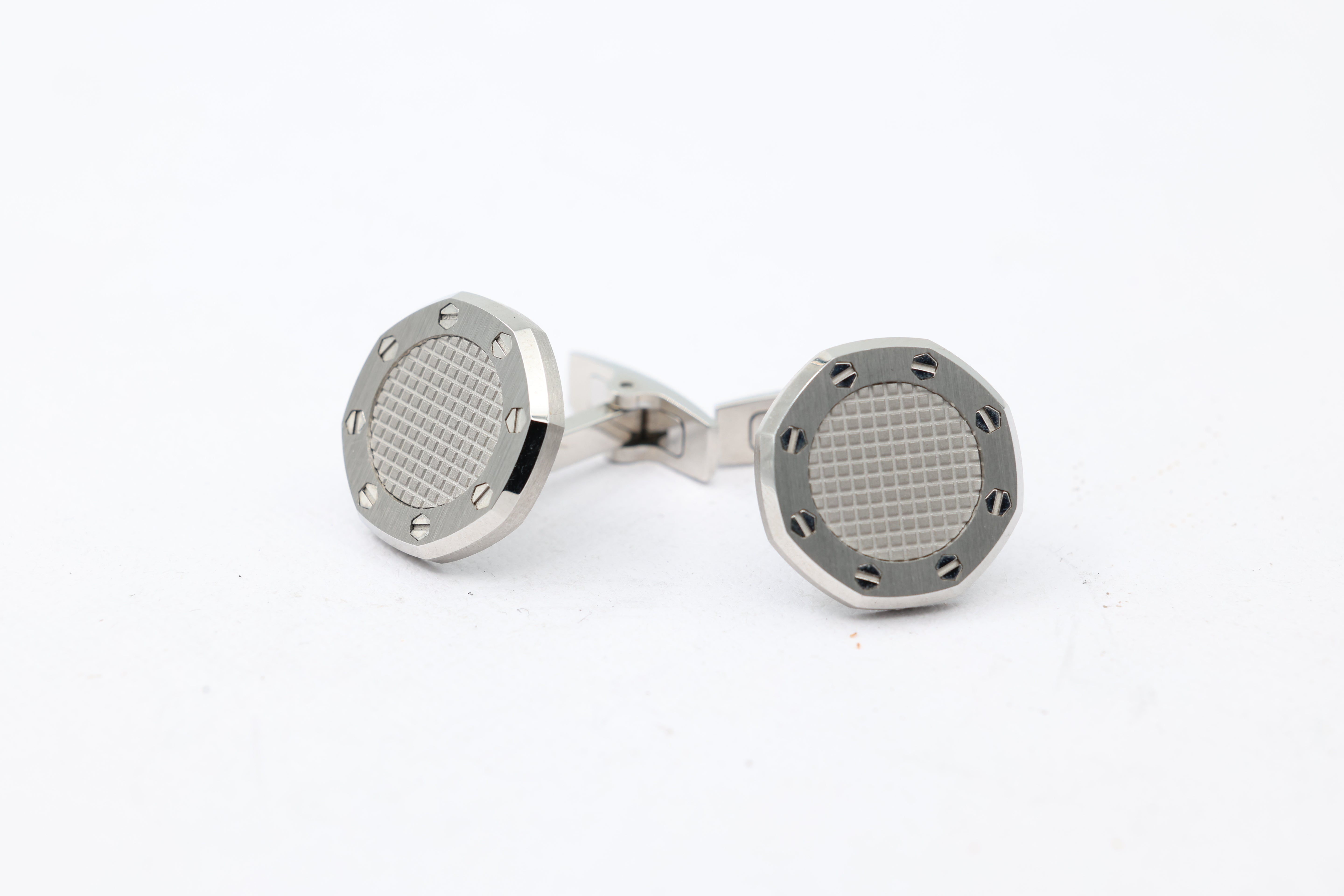 Audemars Piguet - Cuff links – BM0740.ST.O.US.NACIER