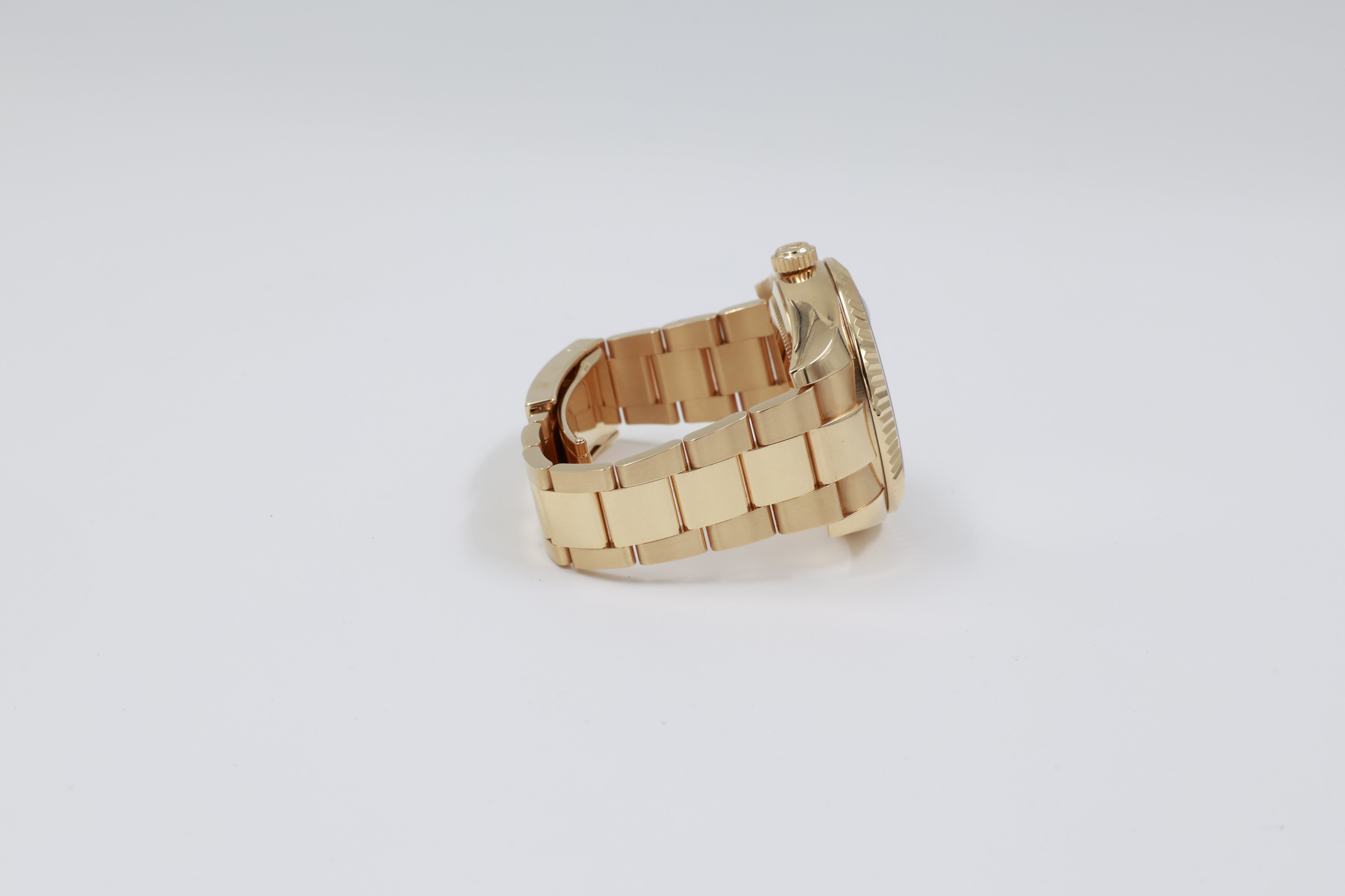 Rolex - Sky Dweller - Gold with Sundust Dial - 326938 - 2018