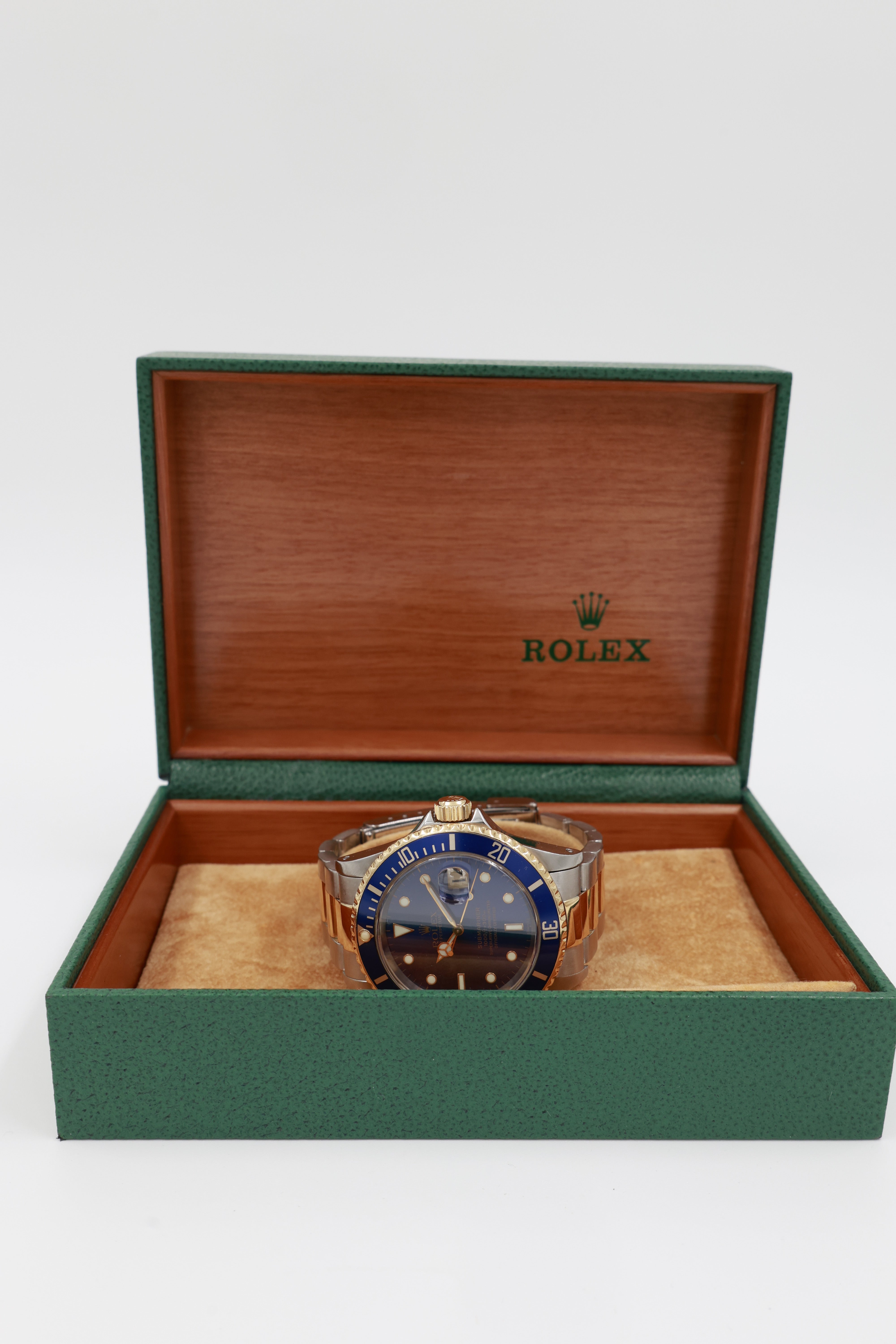 Rolex - Submariner - 16613 - 1999