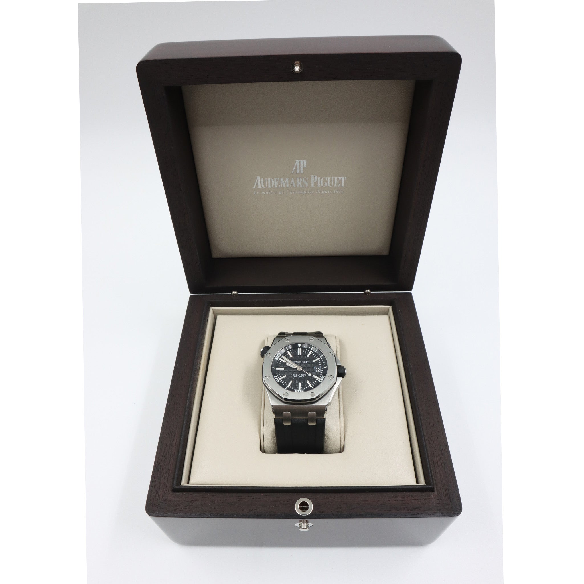 Audemars Piguet Offshore Diver - 15703St - 2012