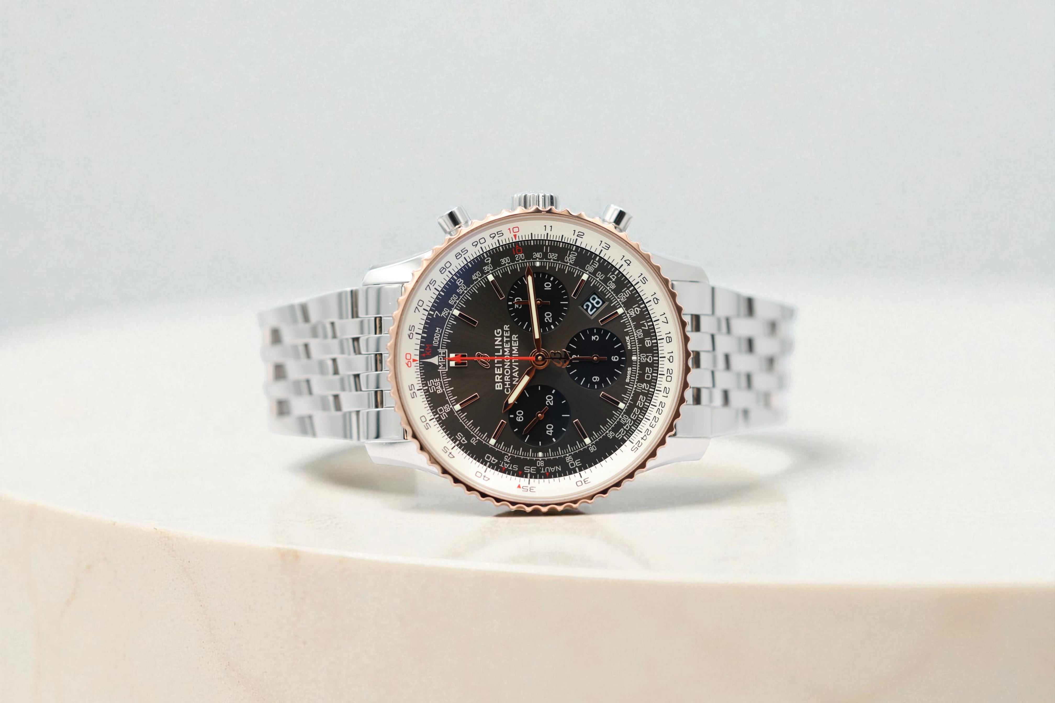Breitling - Navitimer - Grey Dial - UB0121 - 2019