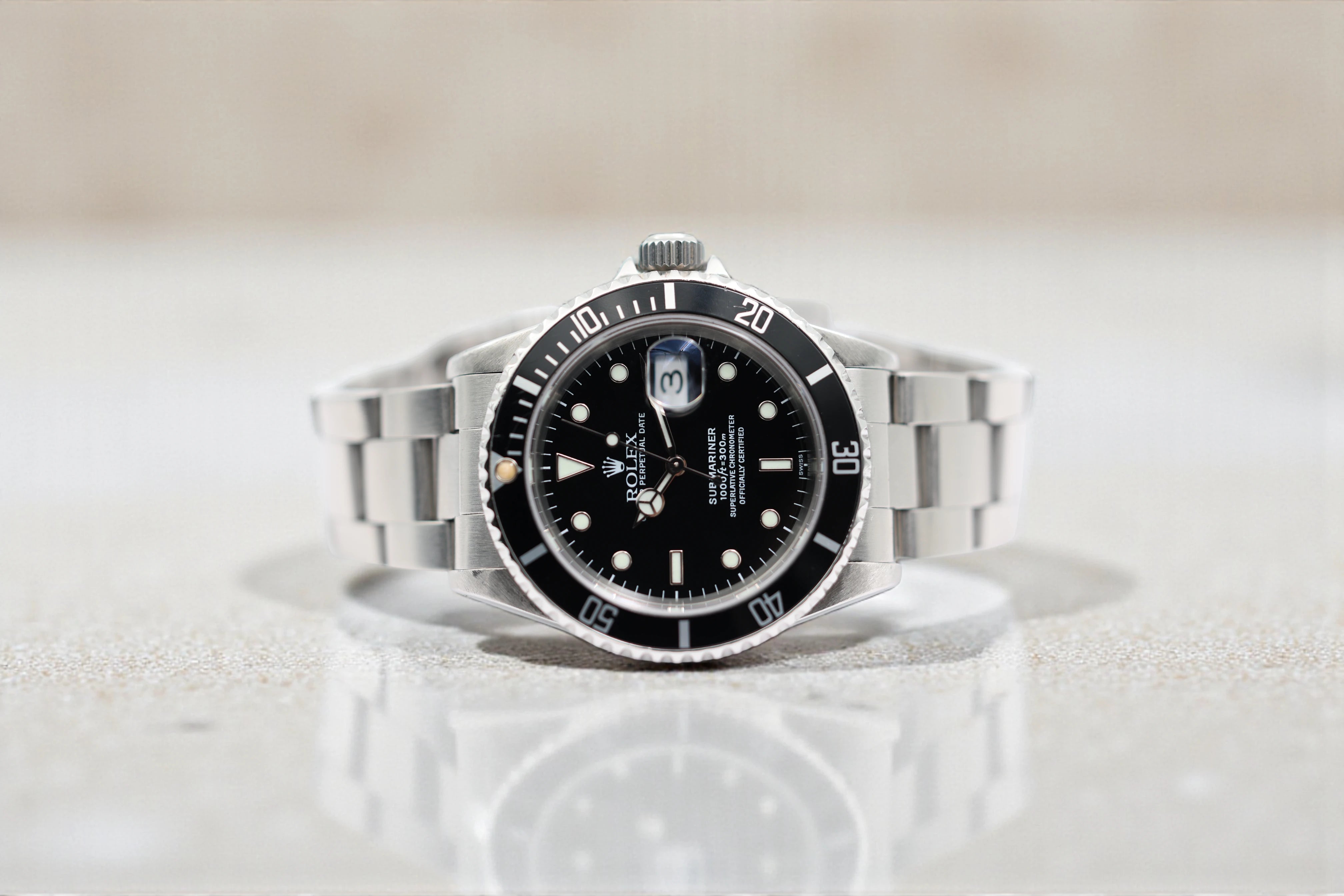 Rolex - Submariner Date - Black Dial - 16610 - 1999