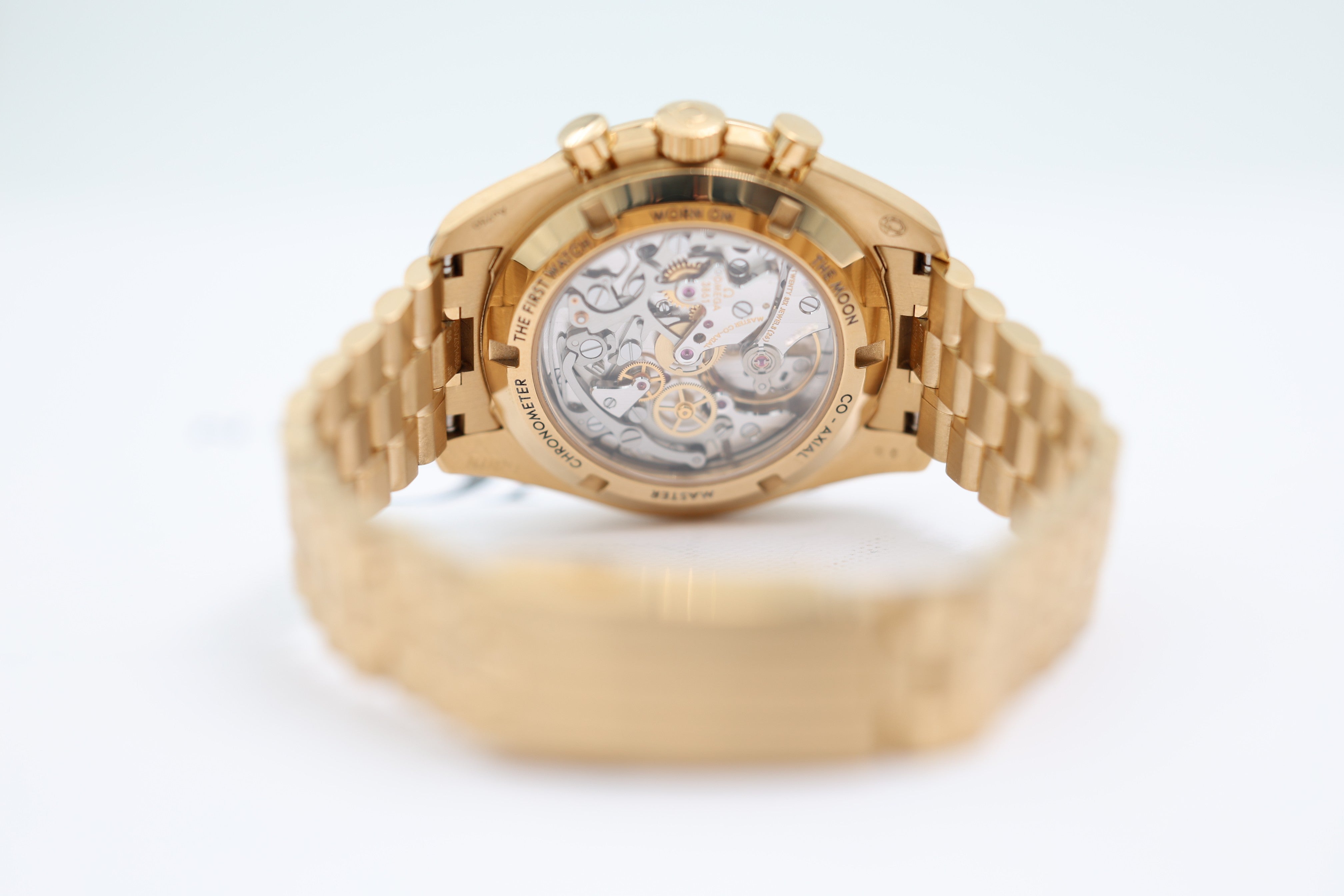 Omega - Speedmaster - Green Dial - 310.60.42.50.10.001 - 2023