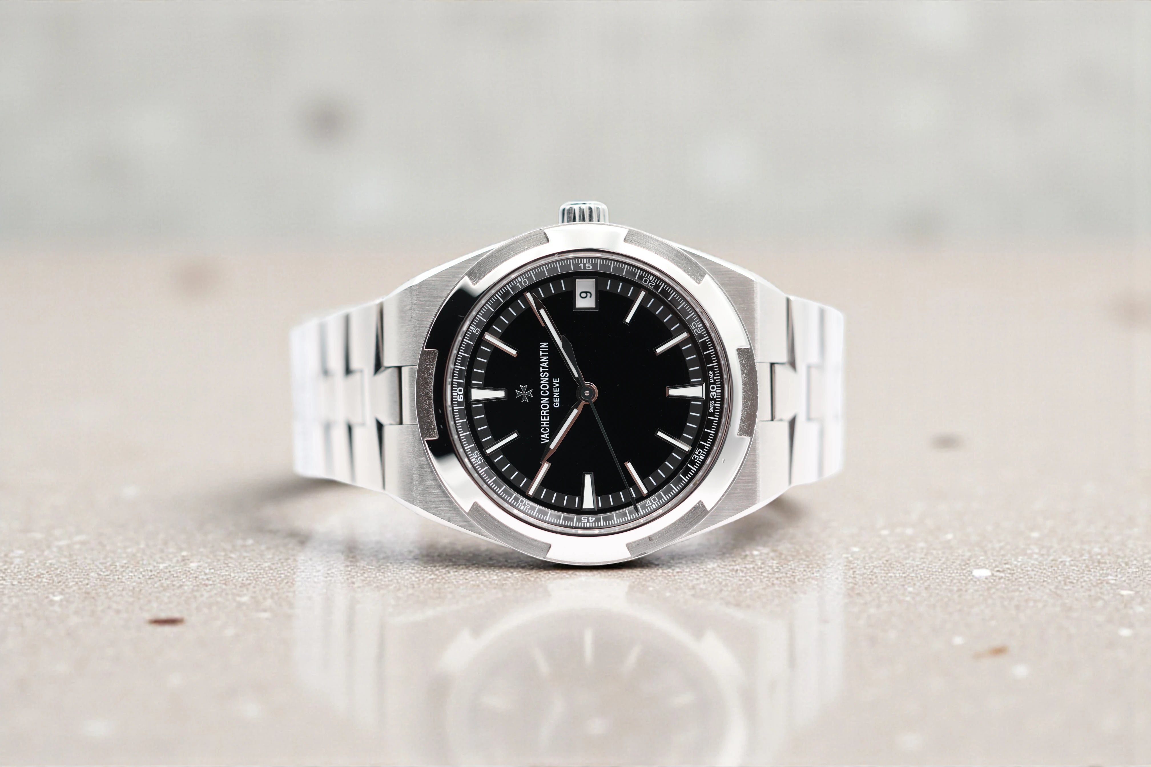 Vacheron Constantin - Overseas - Black Dial - 4500V - 2020