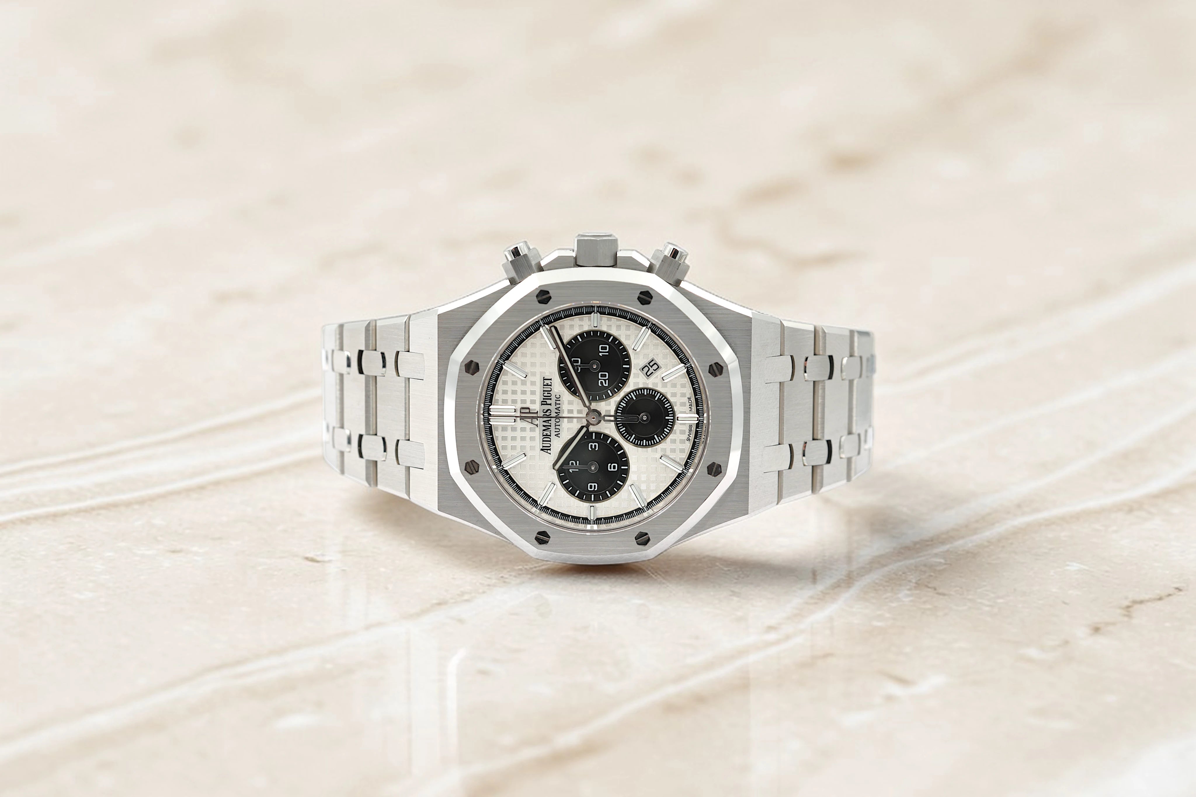 Audemars Piguet - Royal Oak Chronograph - "Panda" - 26331ST - 2023
