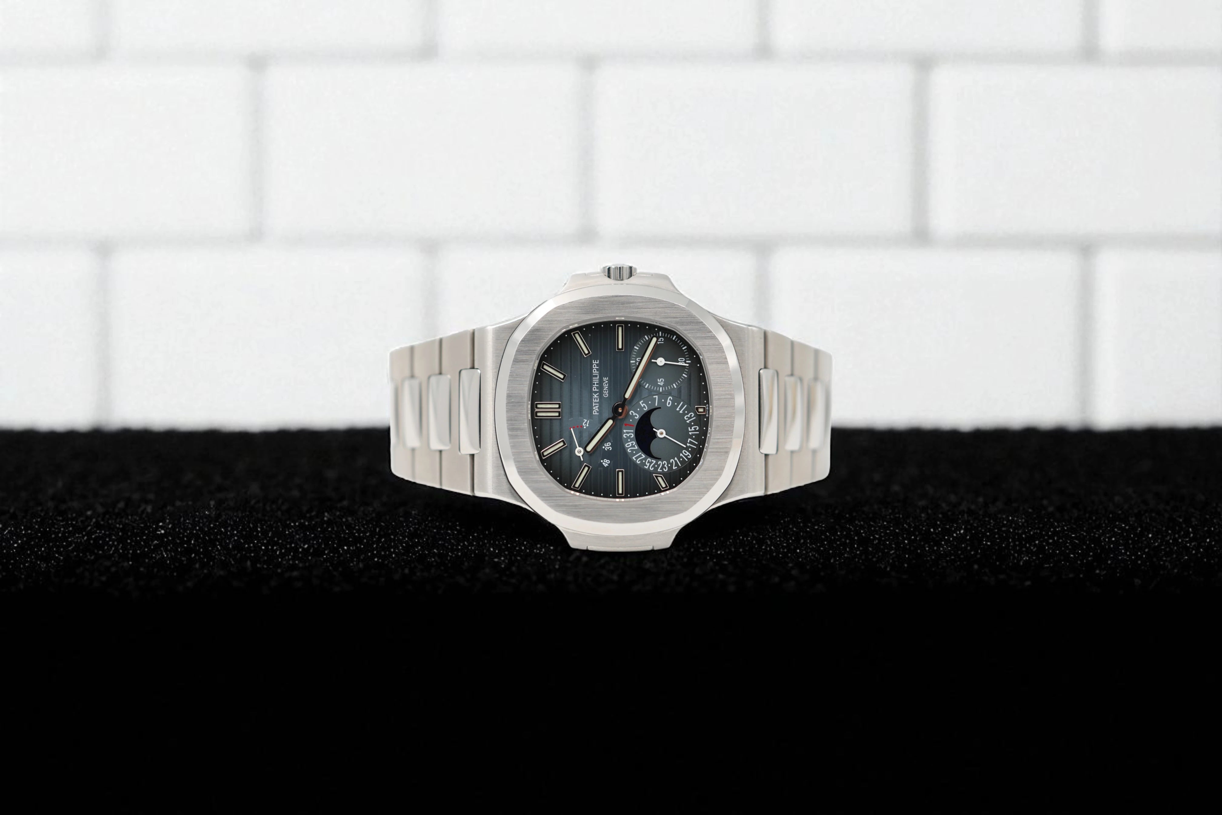 Patek Philippe - Nautilus - Blue Dial - 5712/1A-001 - 2008