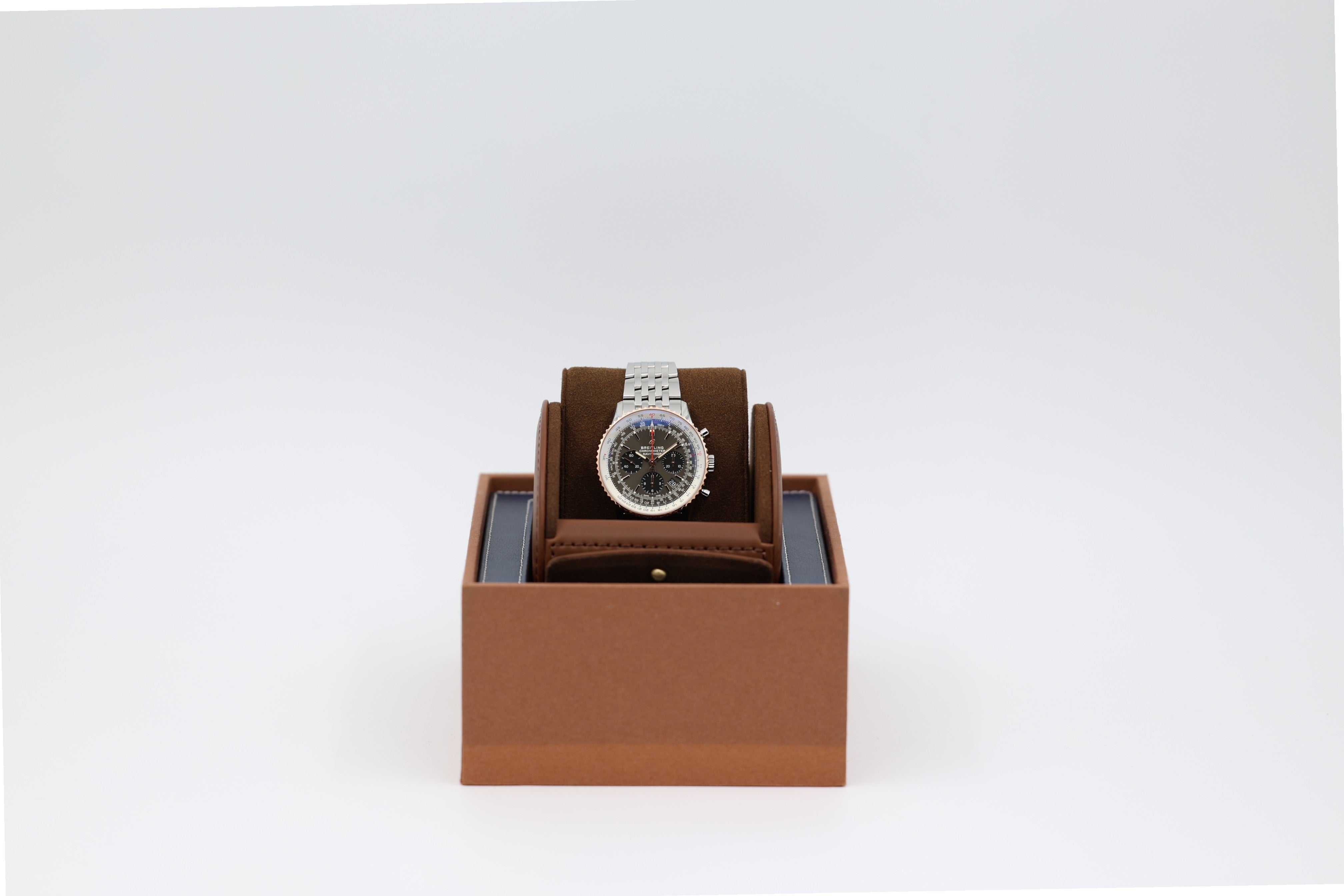 Breitling - Navitimer - Grey Dial - UB0121 - 2019
