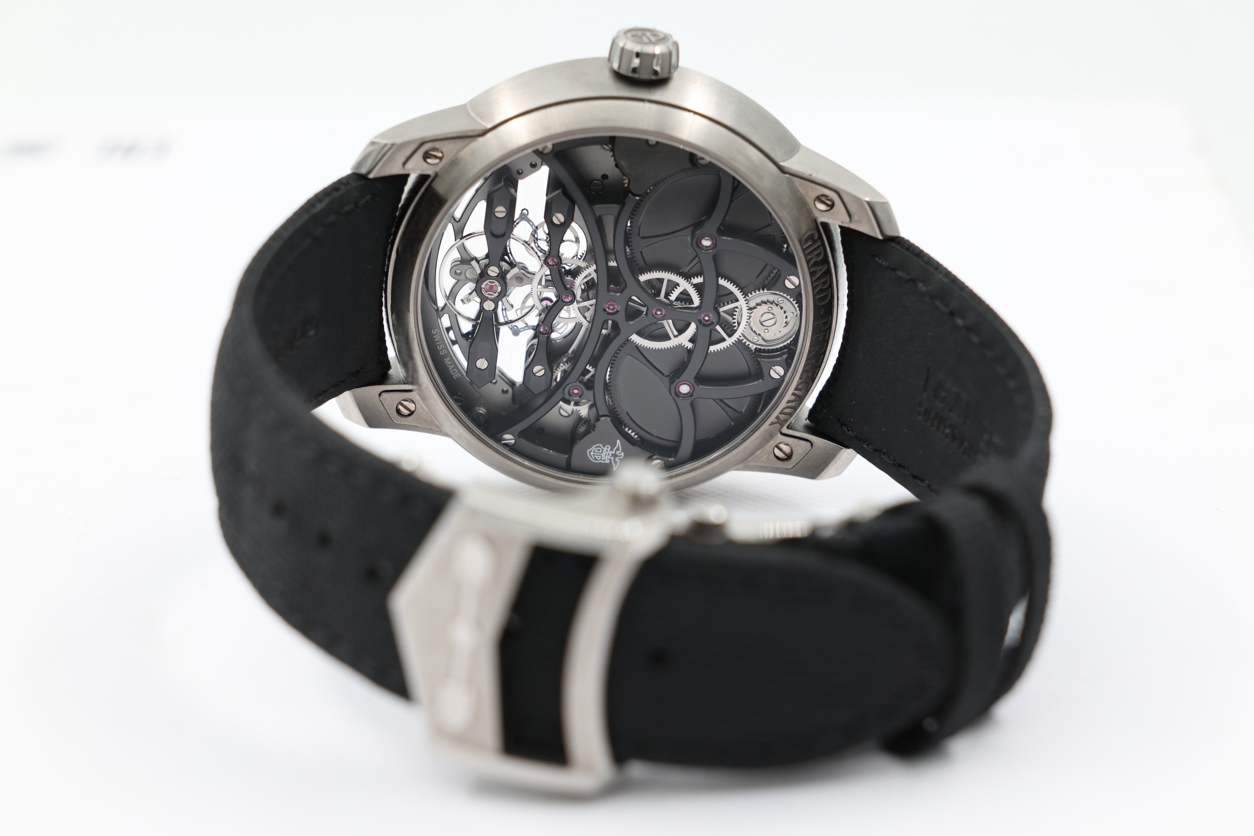 Girard-Perregaux - Neo Constant Escapement - Skeleton Dial - 93510-21-1930-5CX - 2025