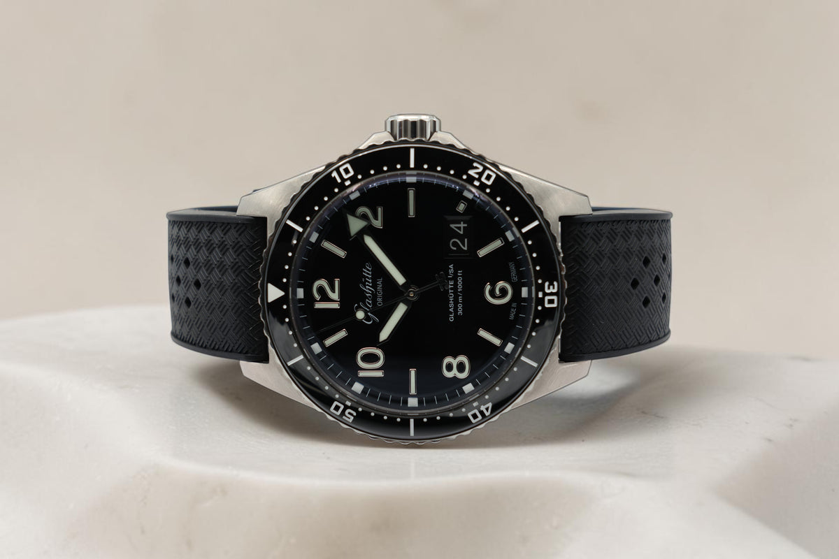 Glashütte Original - SeaQ Panorama Date – Black – 1-36-13-01-80-34 – 2022