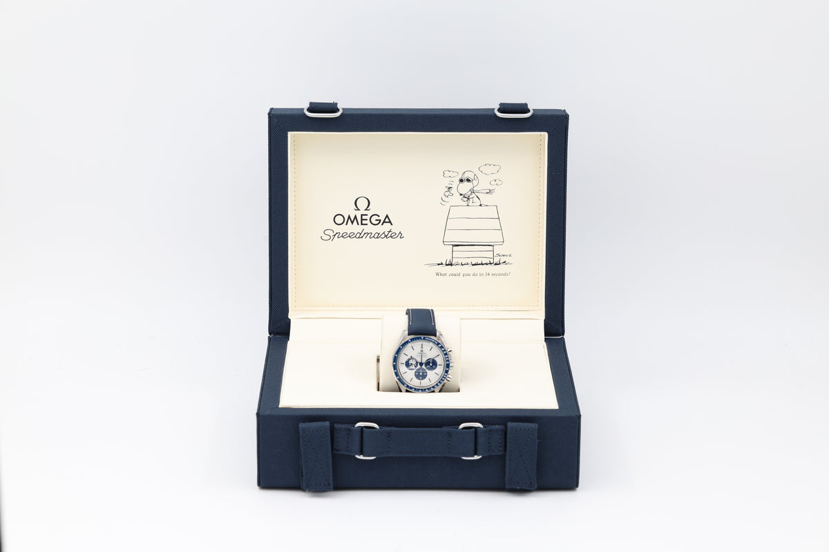 Omega - Speedmaster – Snoopy – 310.32.42.50.02.001 – 2023