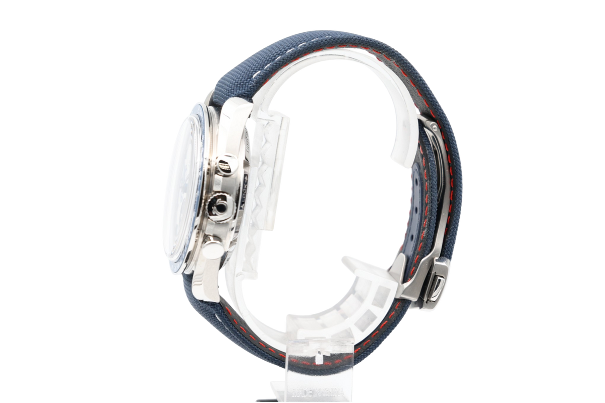 Omega - Speedmaster – Snoopy – 310.32.42.50.02.001 – 2023