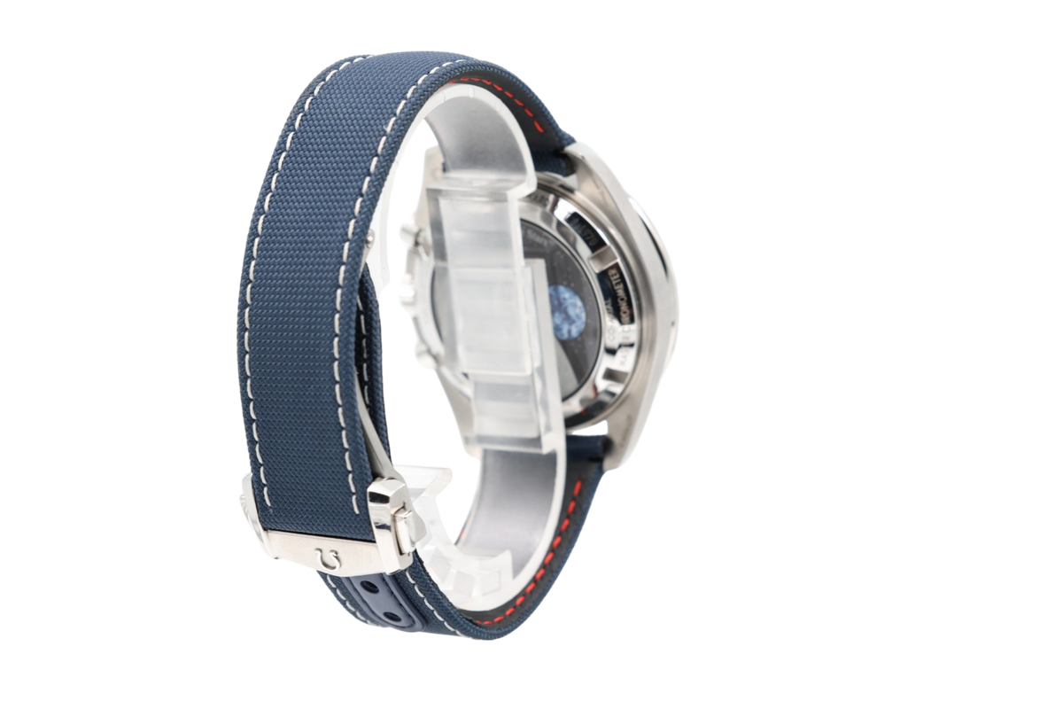 Omega - Speedmaster – Snoopy – 310.32.42.50.02.001 – 2023
