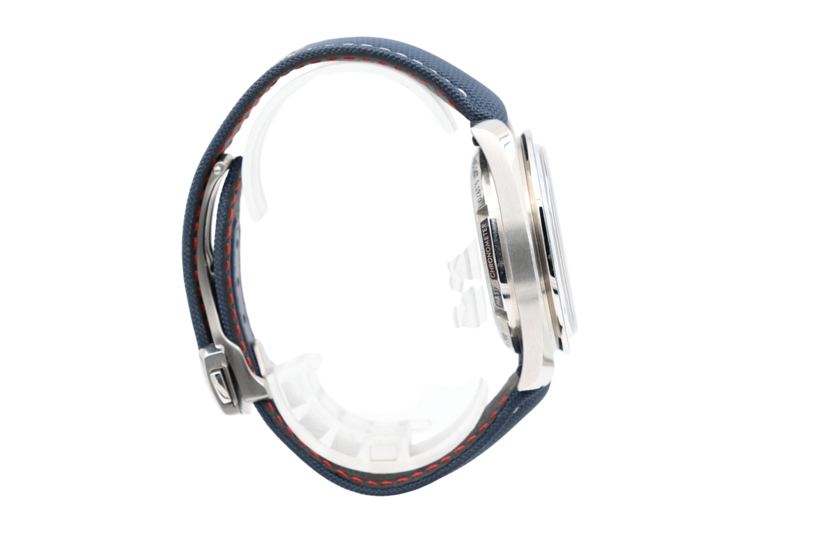 Omega - Speedmaster – Snoopy – 310.32.42.50.02.001 – 2023